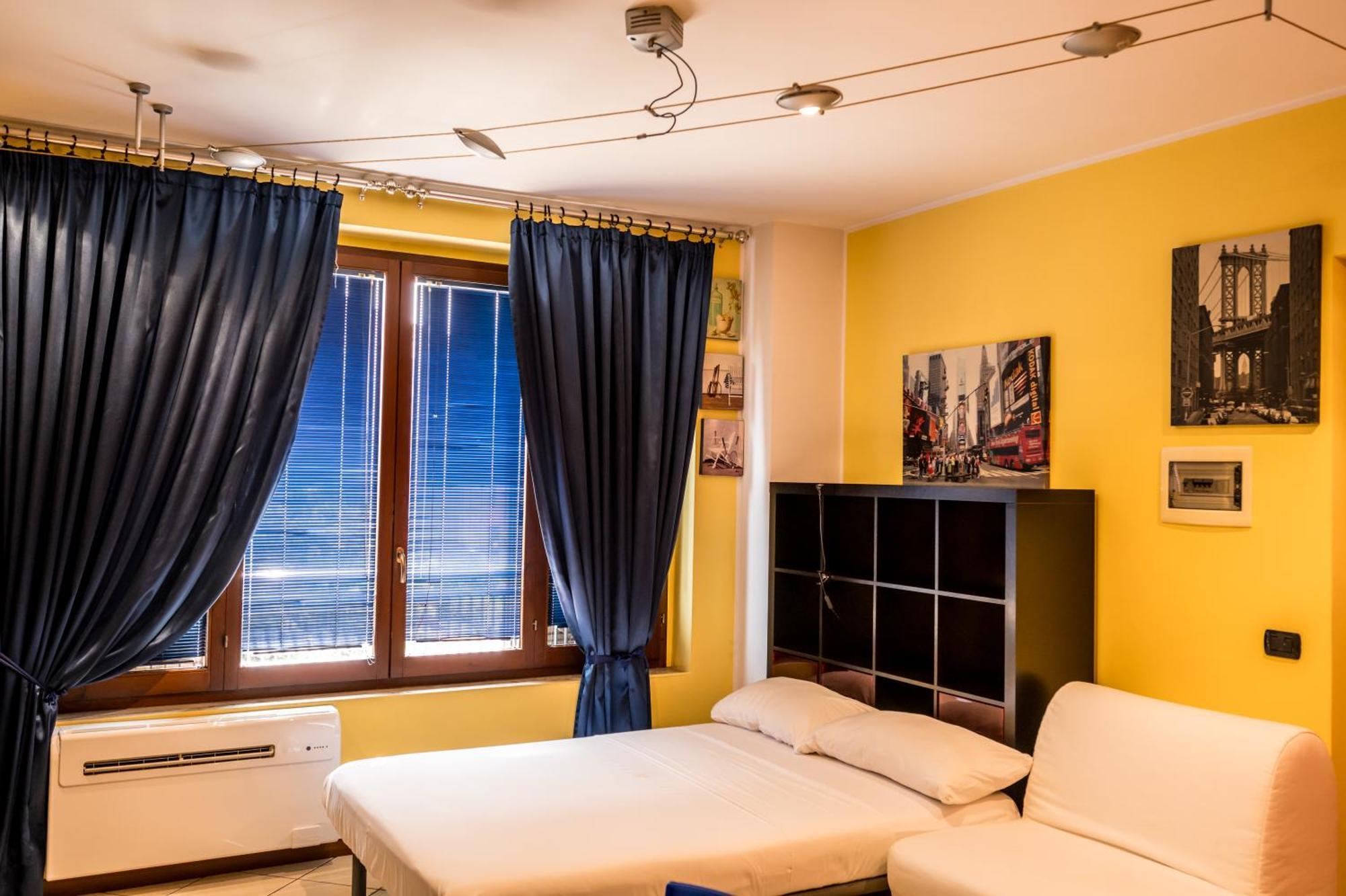 Cozy Rogoredo Next To The Metro And Train Station *