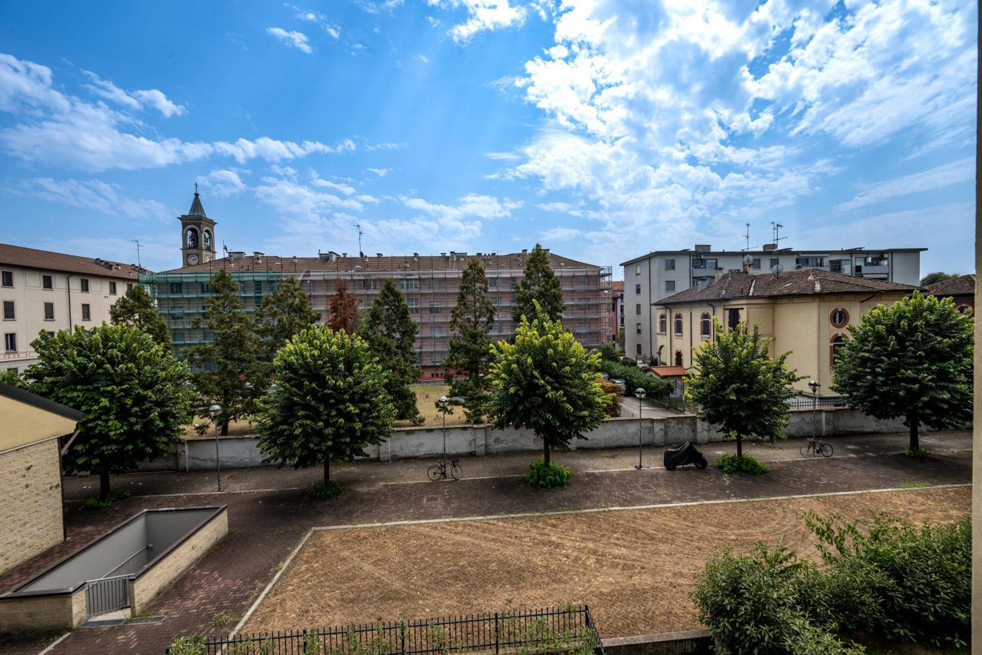 Cozy Rogoredo Next To The Metro And Train Station * Mailand