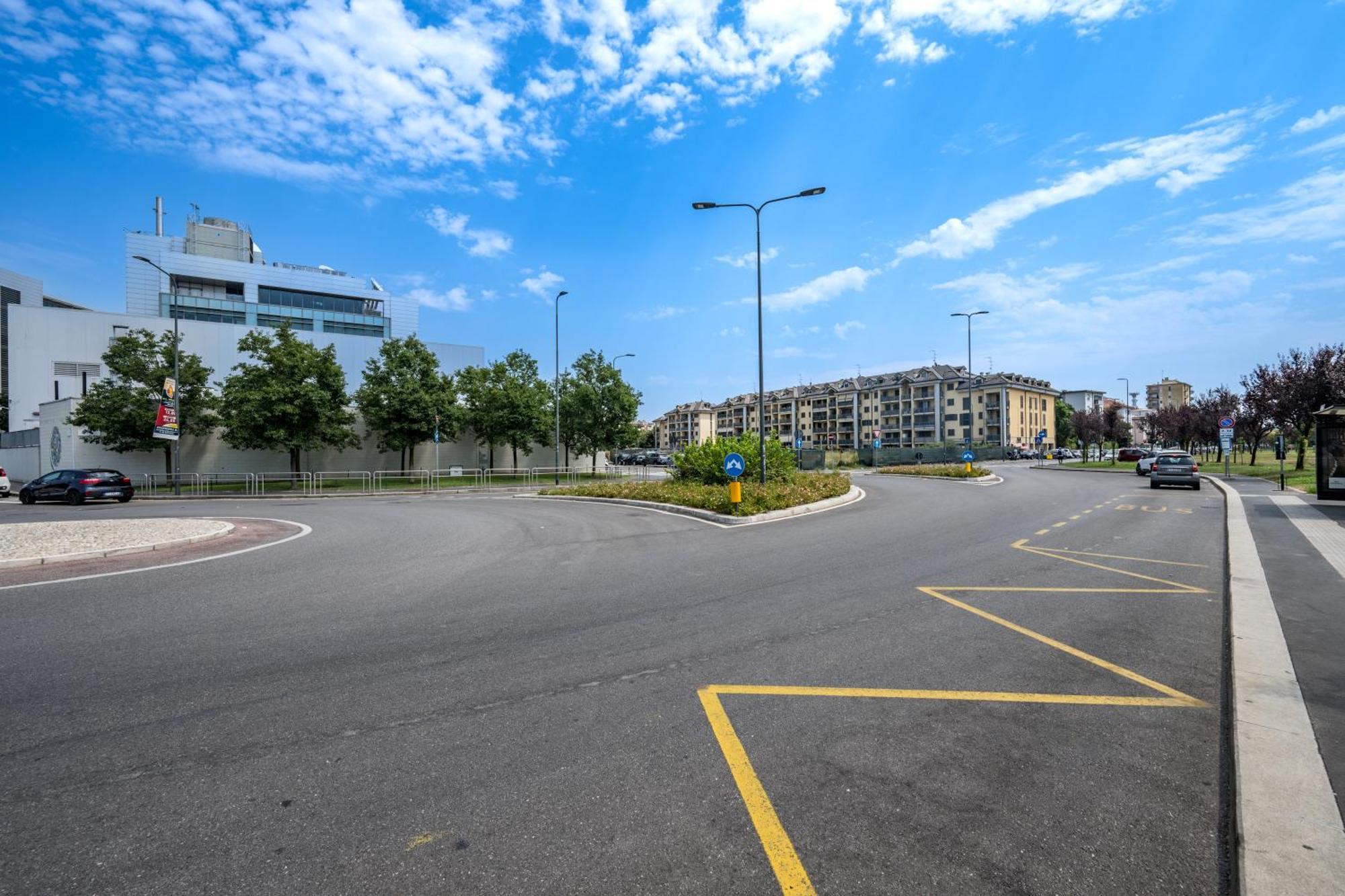 Apartment Cozy Rogoredo Next To The Metro And Train Station *