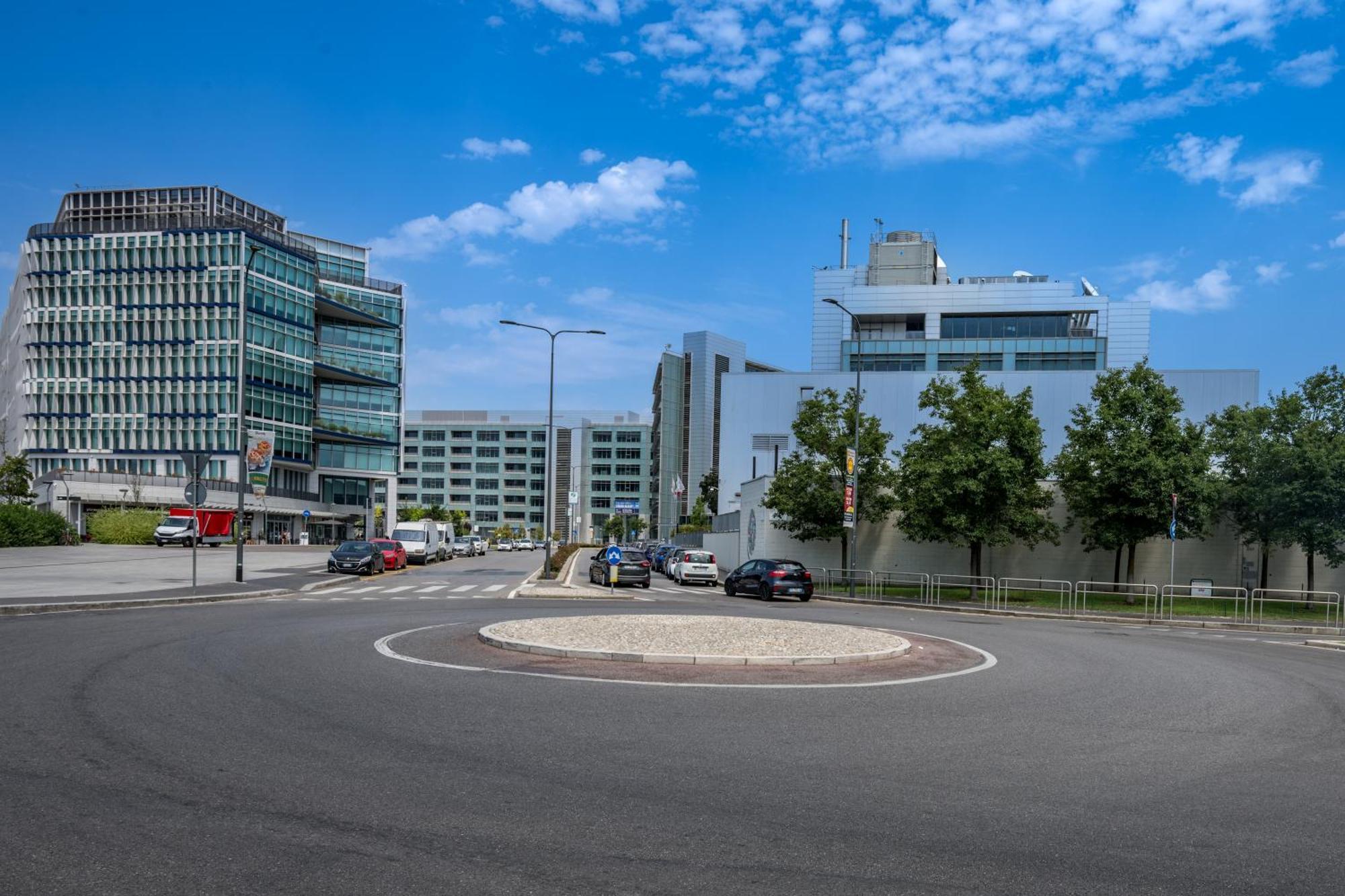 Cozy Rogoredo Next To The Metro And Train Station Apartment Mailand