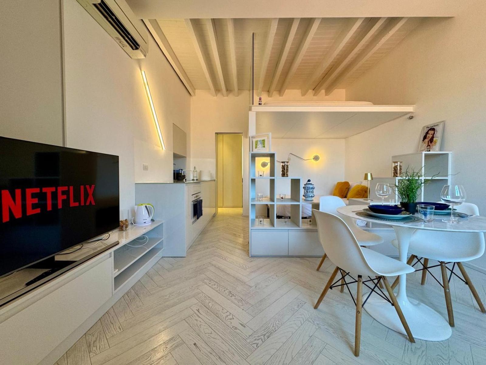 Apartment Romantic Navigli Mailand
