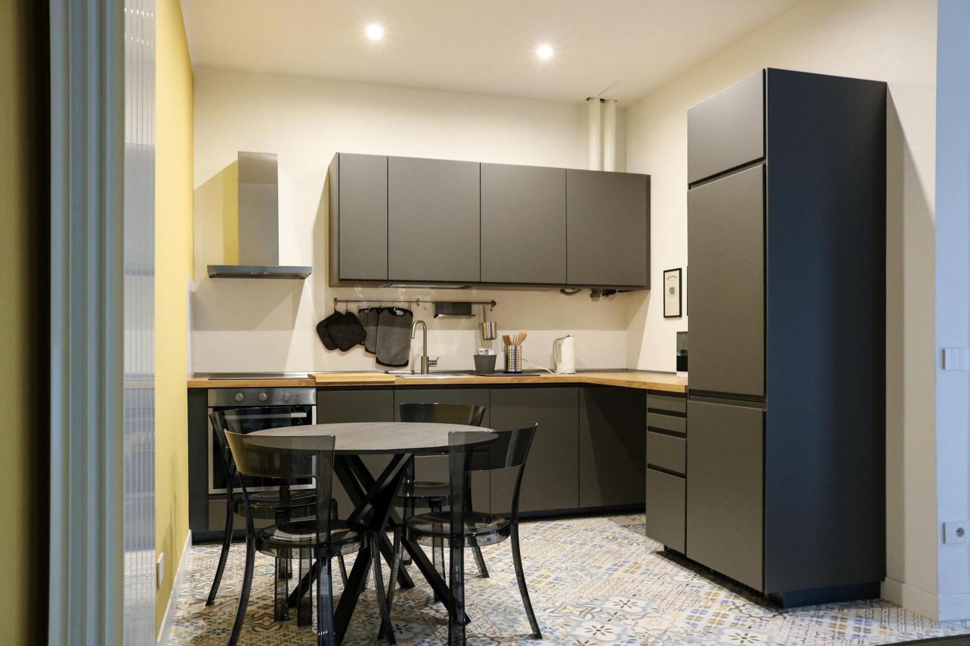 Rrrapido In Corso San Gottardo - 4 People Apartment Milan