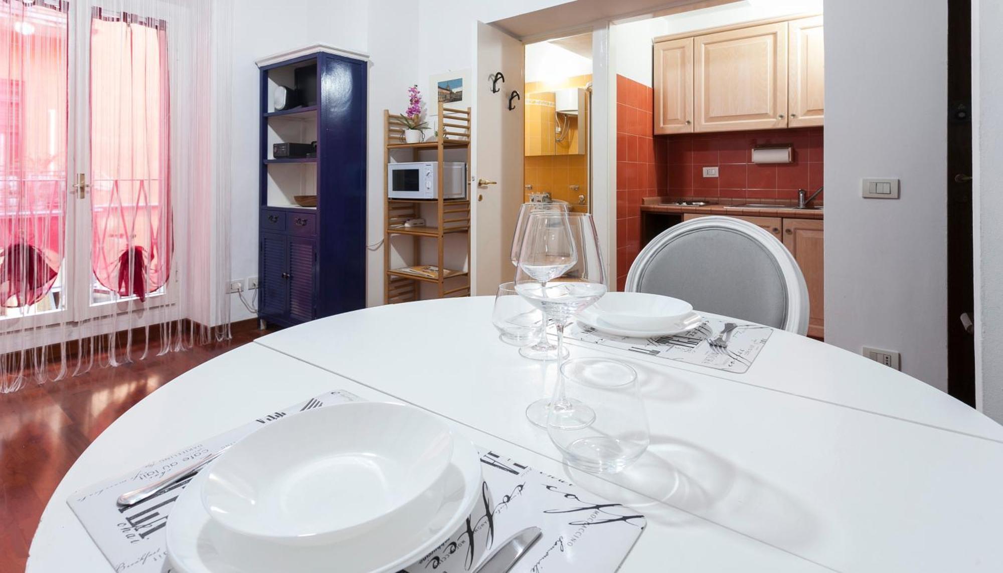Apartamento Bwr - Beautiful Loft Near The Duomo In Milan, Lamarmora