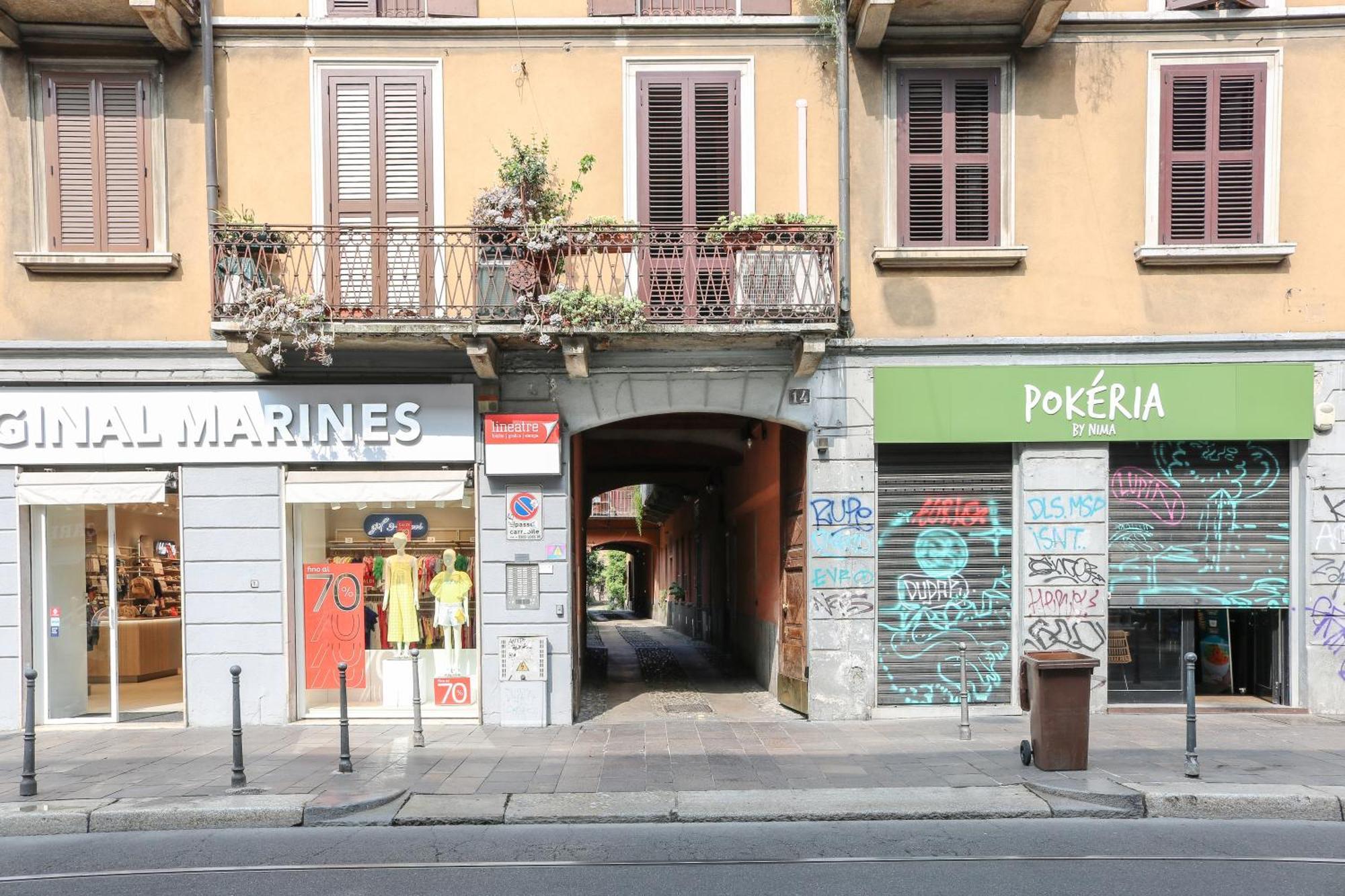 Apartment Rrrapido In Corso San Gottardo - 4 People Milan
