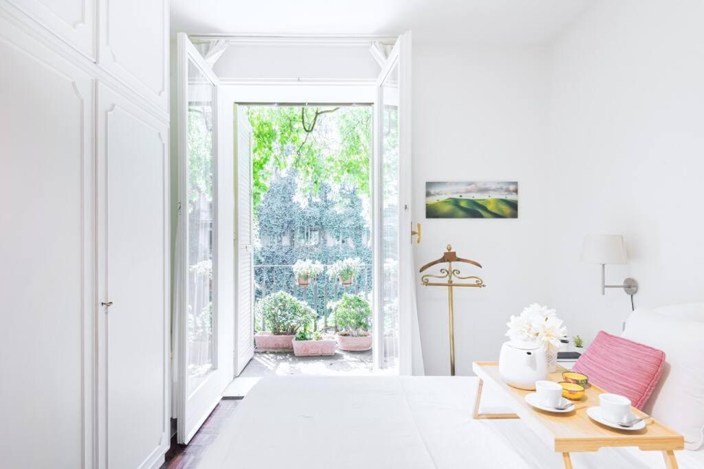Easylife - Elegance A Few Steps From Citylife Next To M2 Pagano Apartment *
