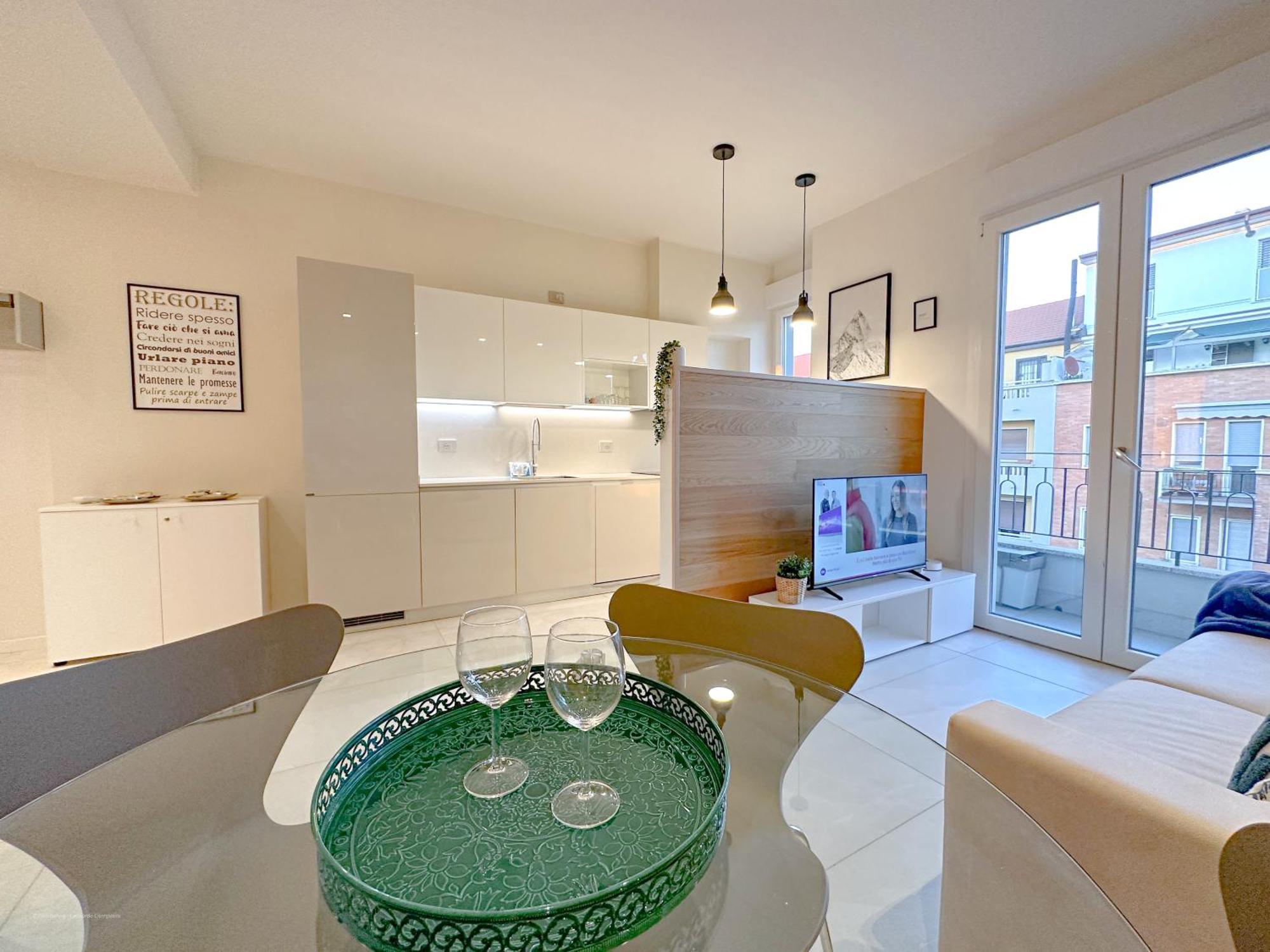 Apartment D'adda 16 - Luminosa - 3 Min Dal Naviglio *