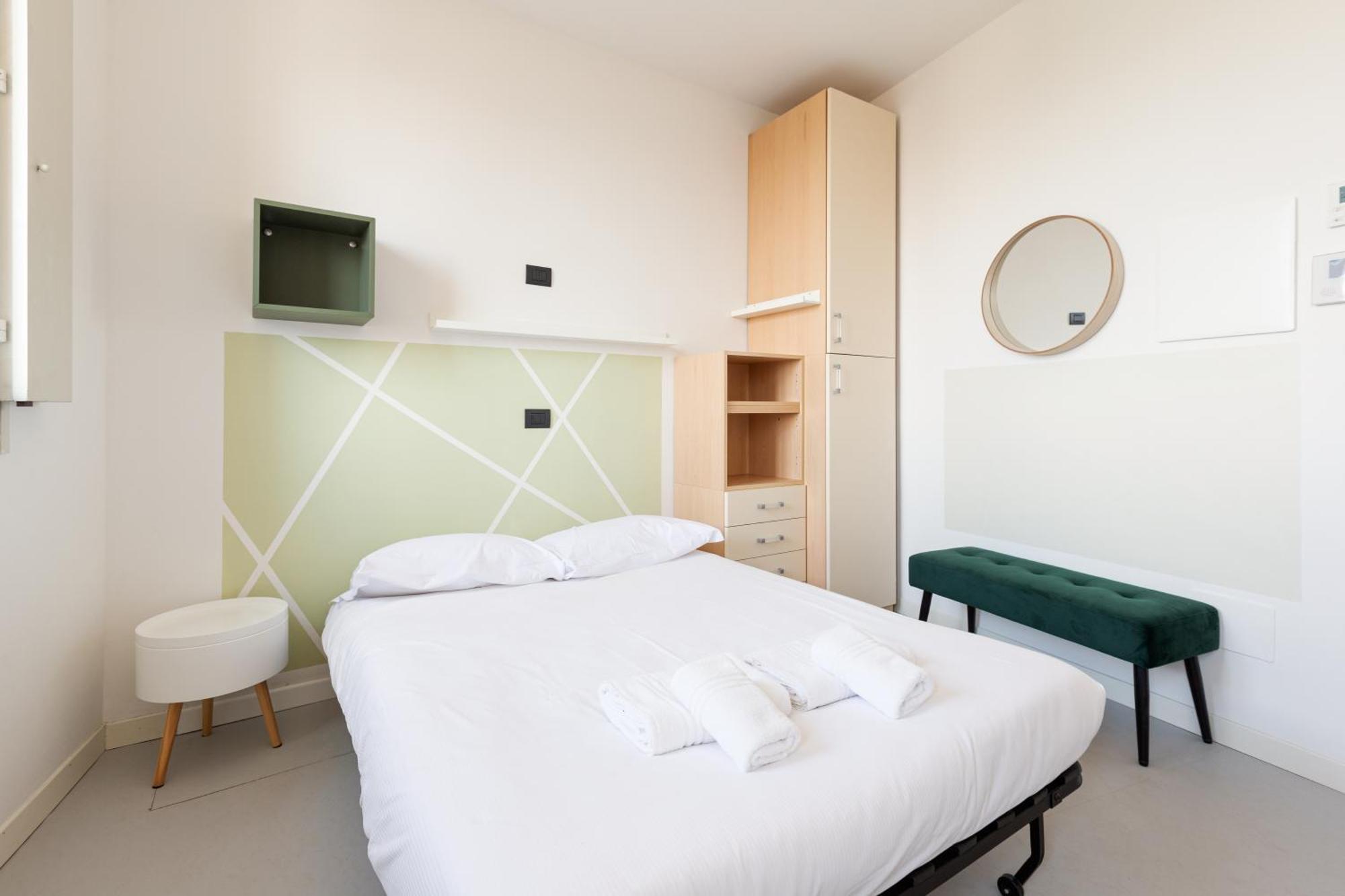 Magenta Long Let Apts Milan