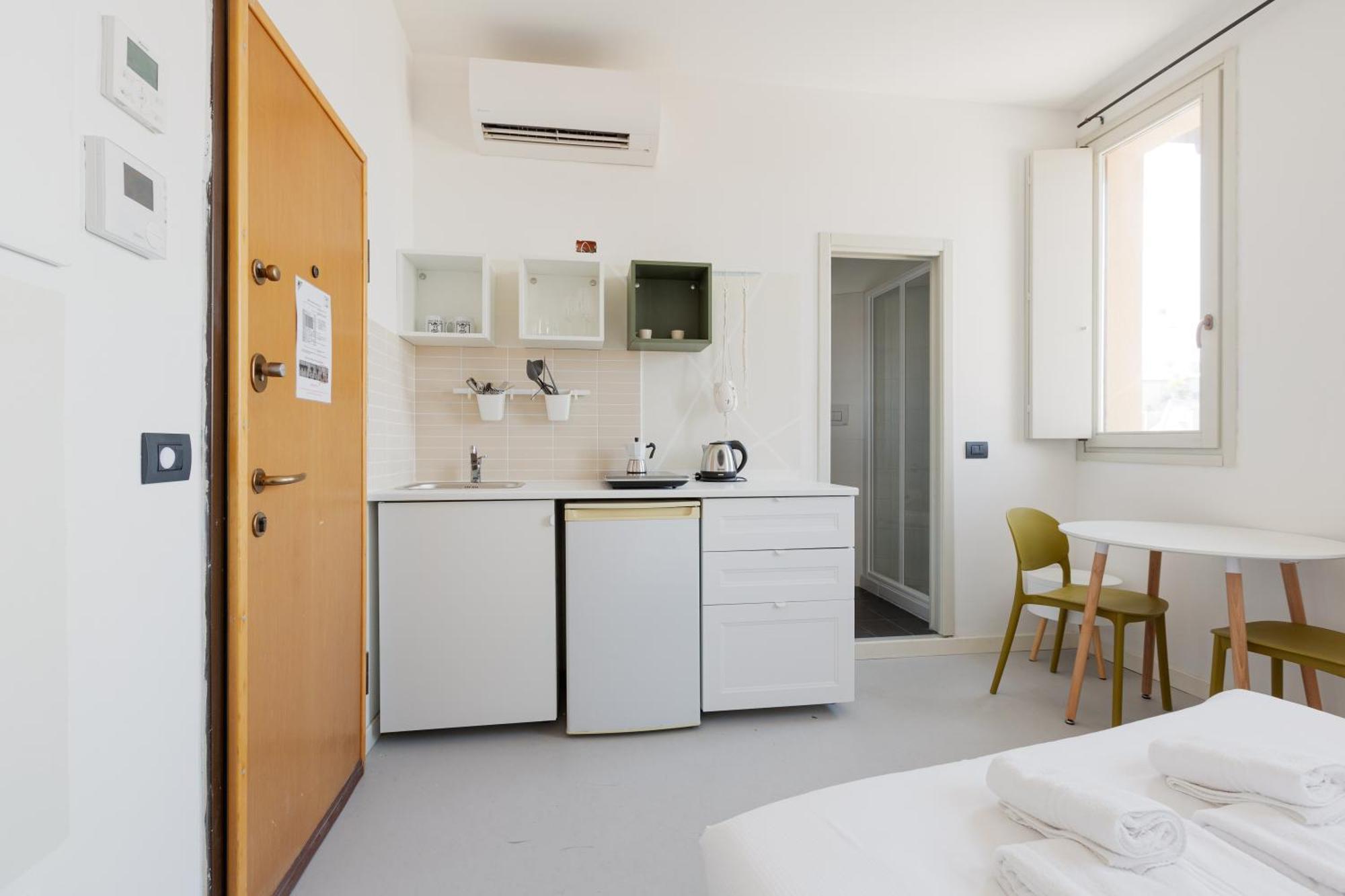 Magenta Long Let Apts Milan