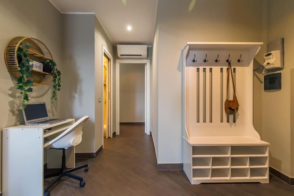 Exclusive & Strategic 2-bedroom Apartment, 50m From M4 * Mailand