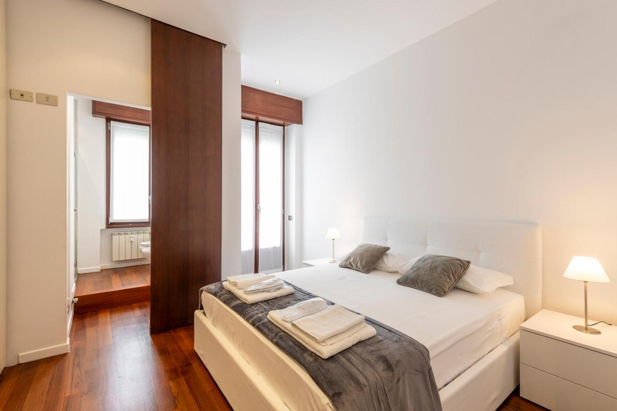 Royal Luxury P.zza Della Repubblica Aparthotel *