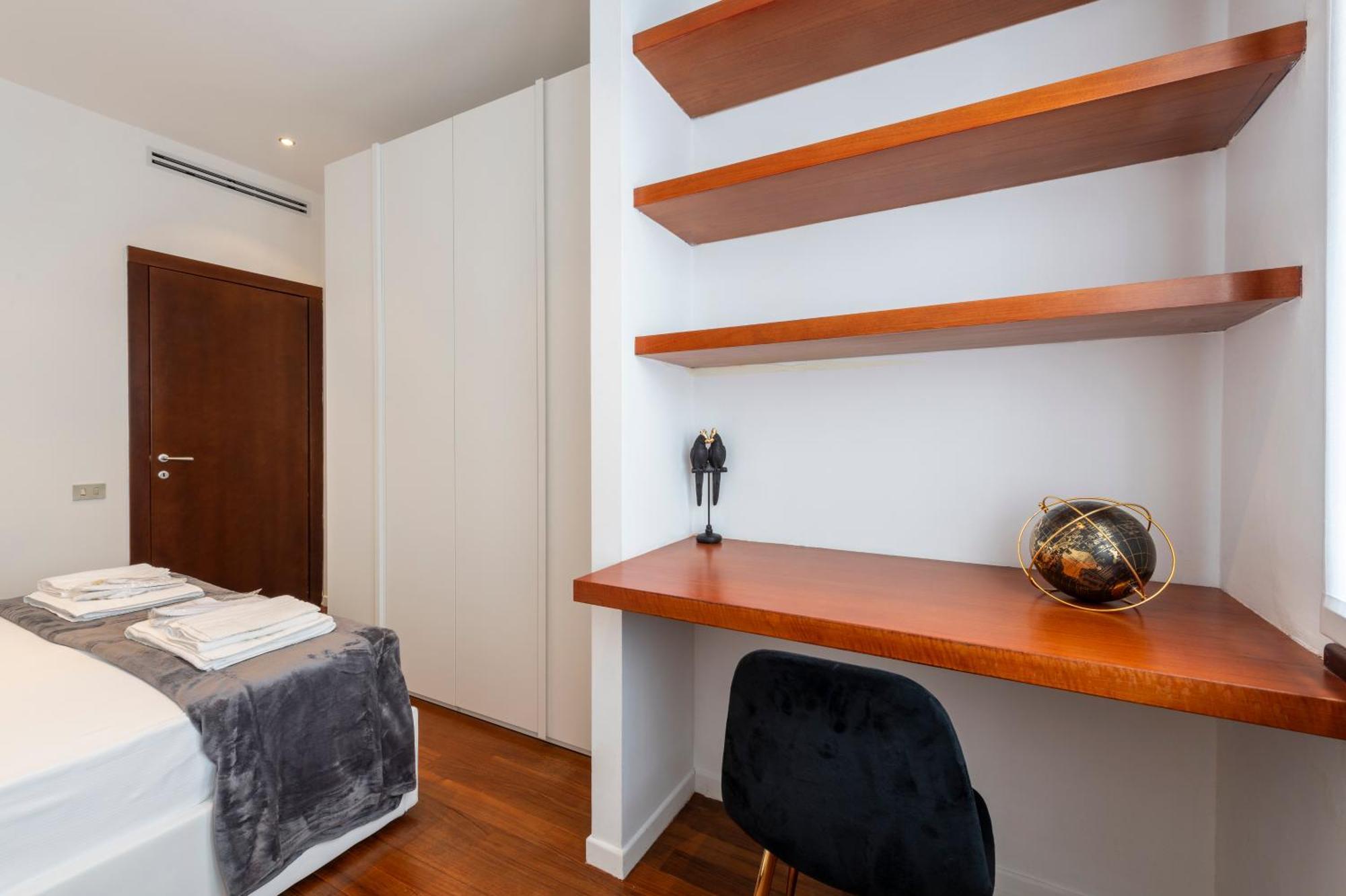 Royal Luxury P.zza Della Repubblica Aparthotel