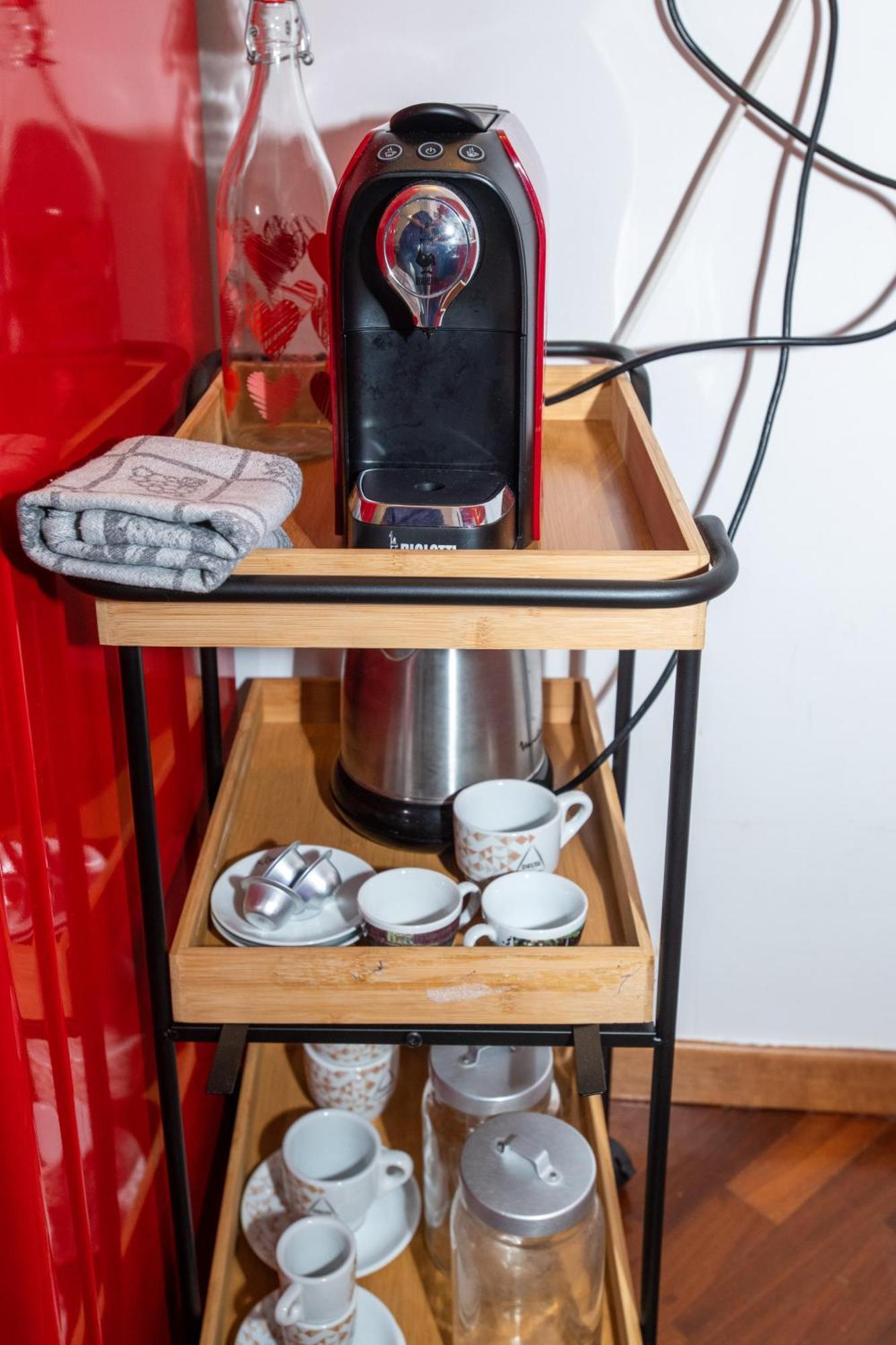 10 Minutes Duomo-elegant Apartment Mailand