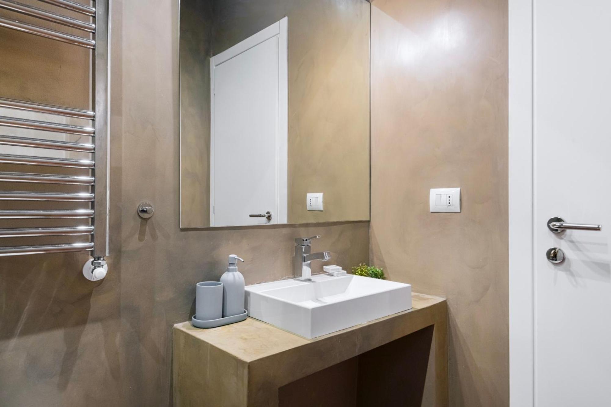 And Cozy In Porta Romana By Easylife Apartment