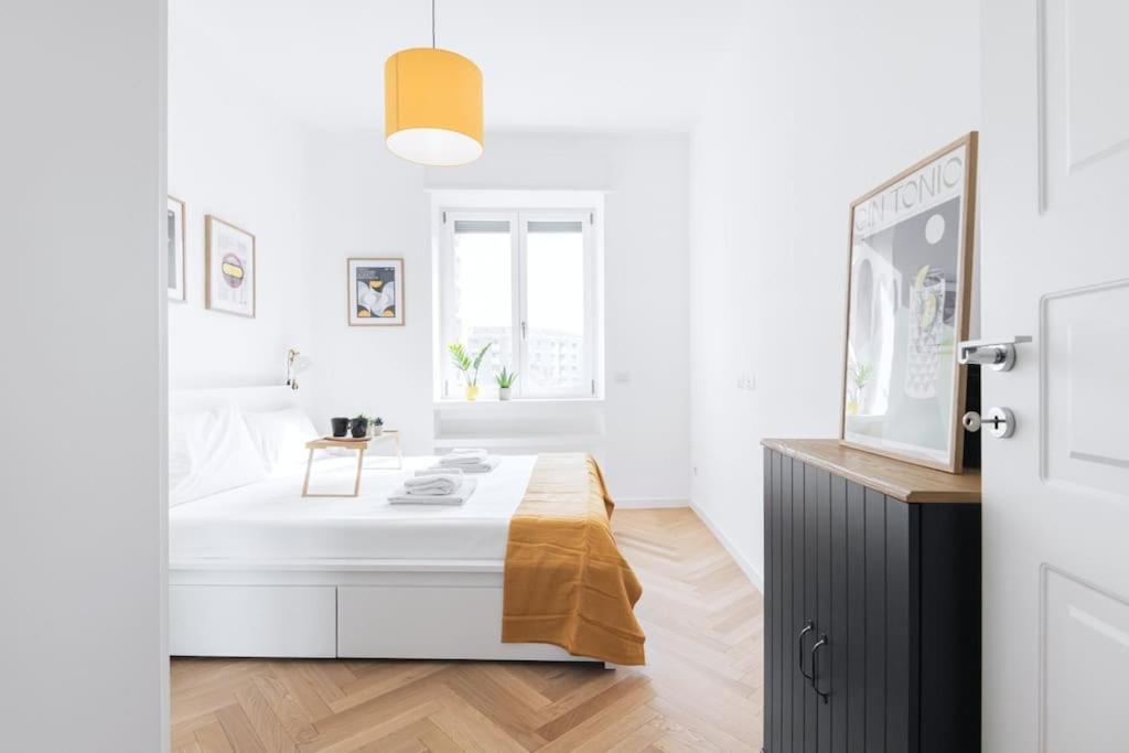Easylife - With Balcony Near Navigli Apartamento *