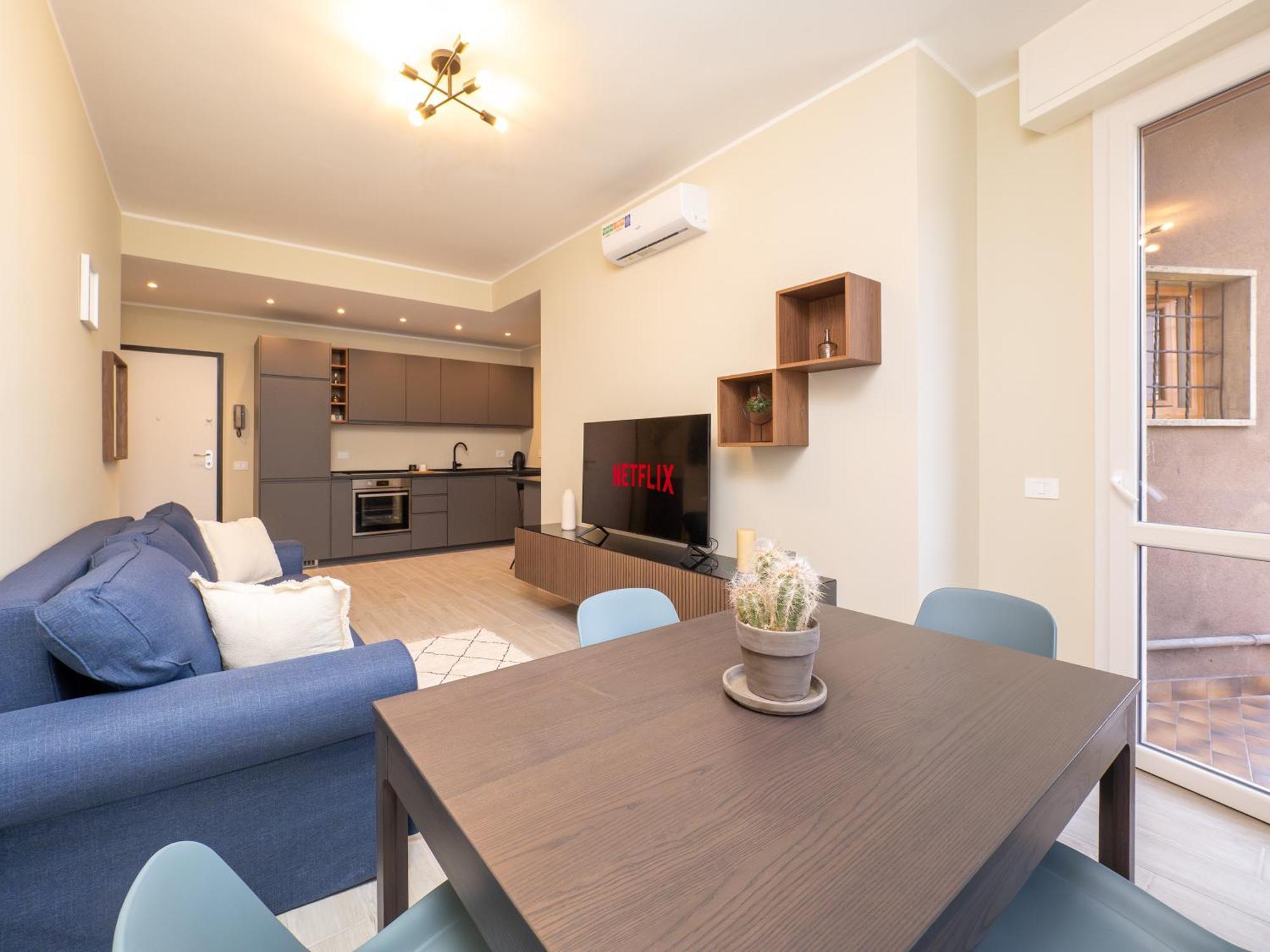Modern 2br With Private Balcony, Steps To Metro Apartment *