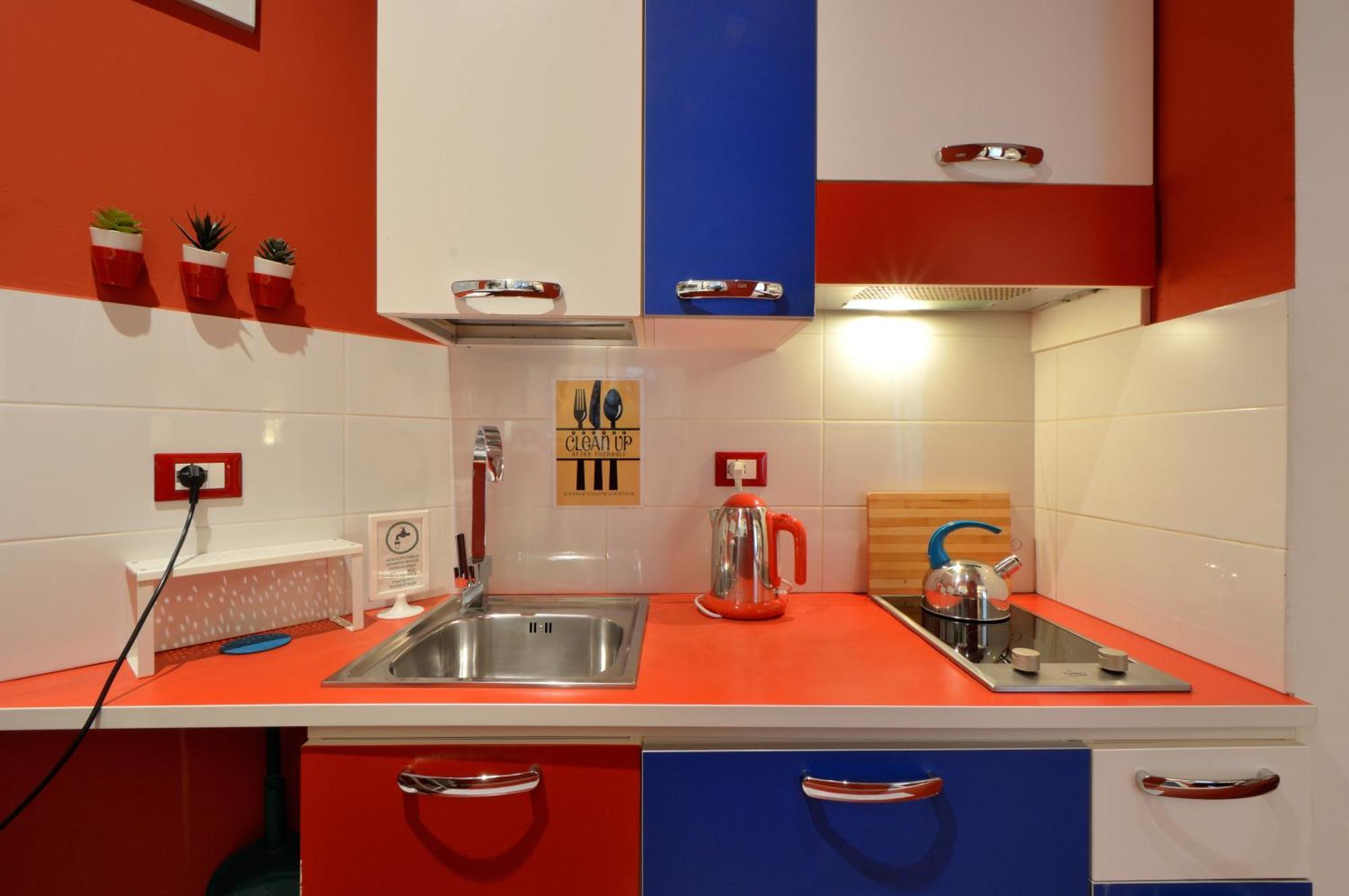Bellissimo Mini Deluxe Di Design E A Tema Inghiterra - Potente Wi-fi Ottimo Il Collegamento Con Aeroporto Di Malpensa E Rho Fiera, Vicino A 3 Linee Metropolitane Apartment *
