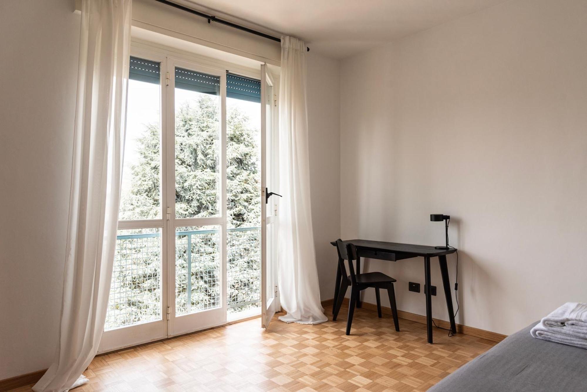 Youhosty- Terragni 31 * Mailand