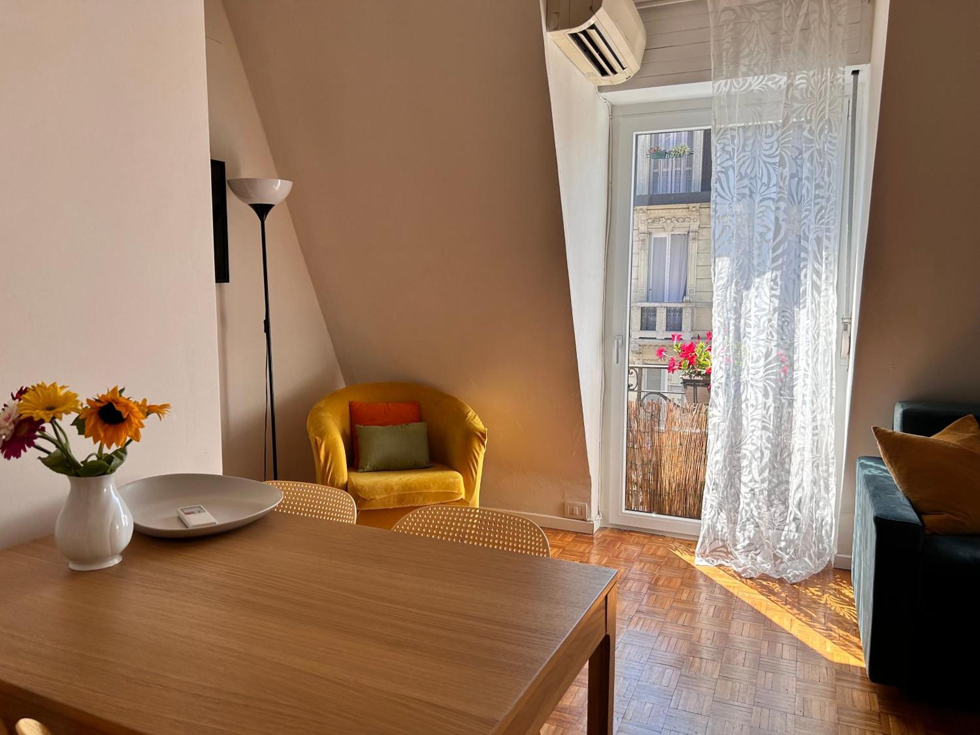 Easy Isola, For An Easy Apartment *