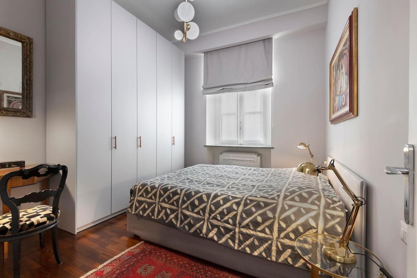 Elegance At Apartment *