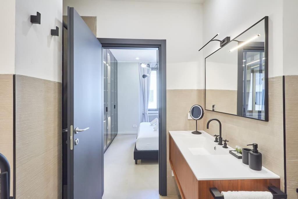 Apartment Easylife - Luxury Design With Jacuzzi Mailand