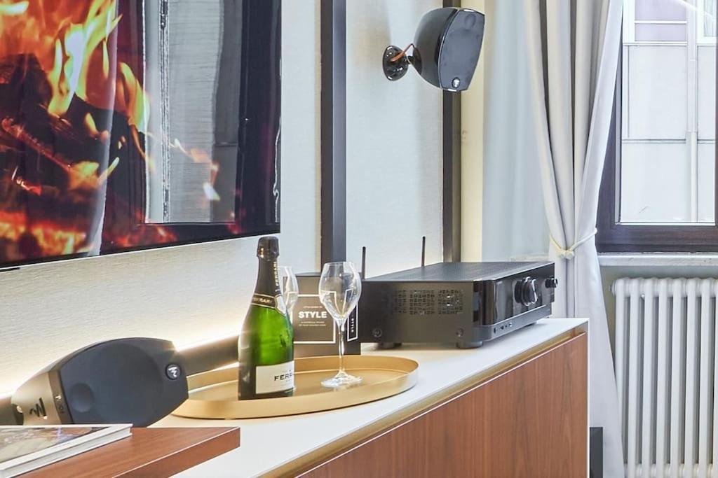 Easylife - Luxury Design With Jacuzzi Apartment Mailand