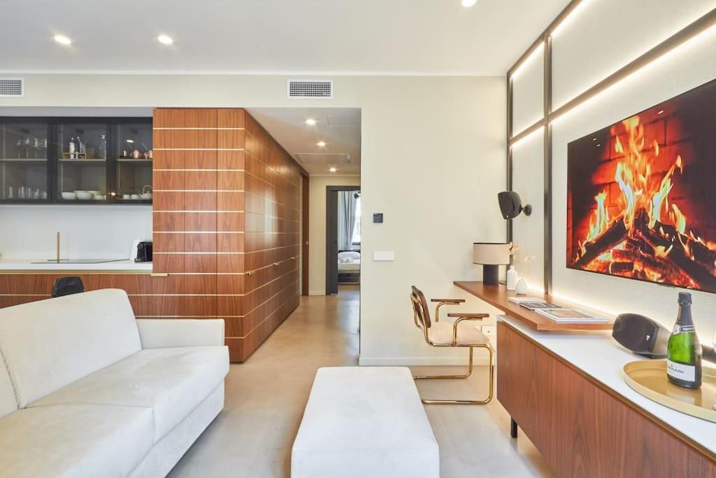 Easylife - Luxury Design With Jacuzzi Apartment