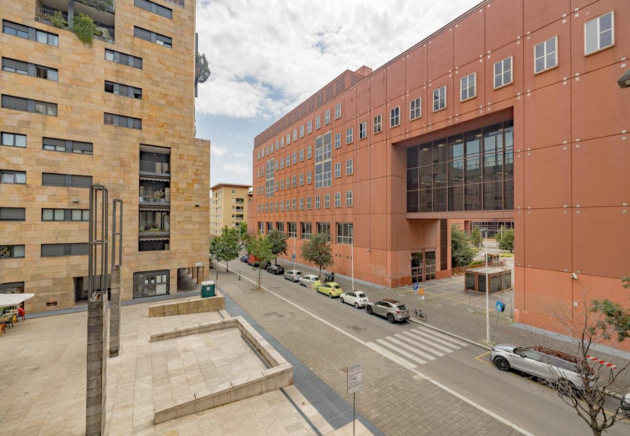 Bicocca- Arcimboldi's Terrace & Private Parking *