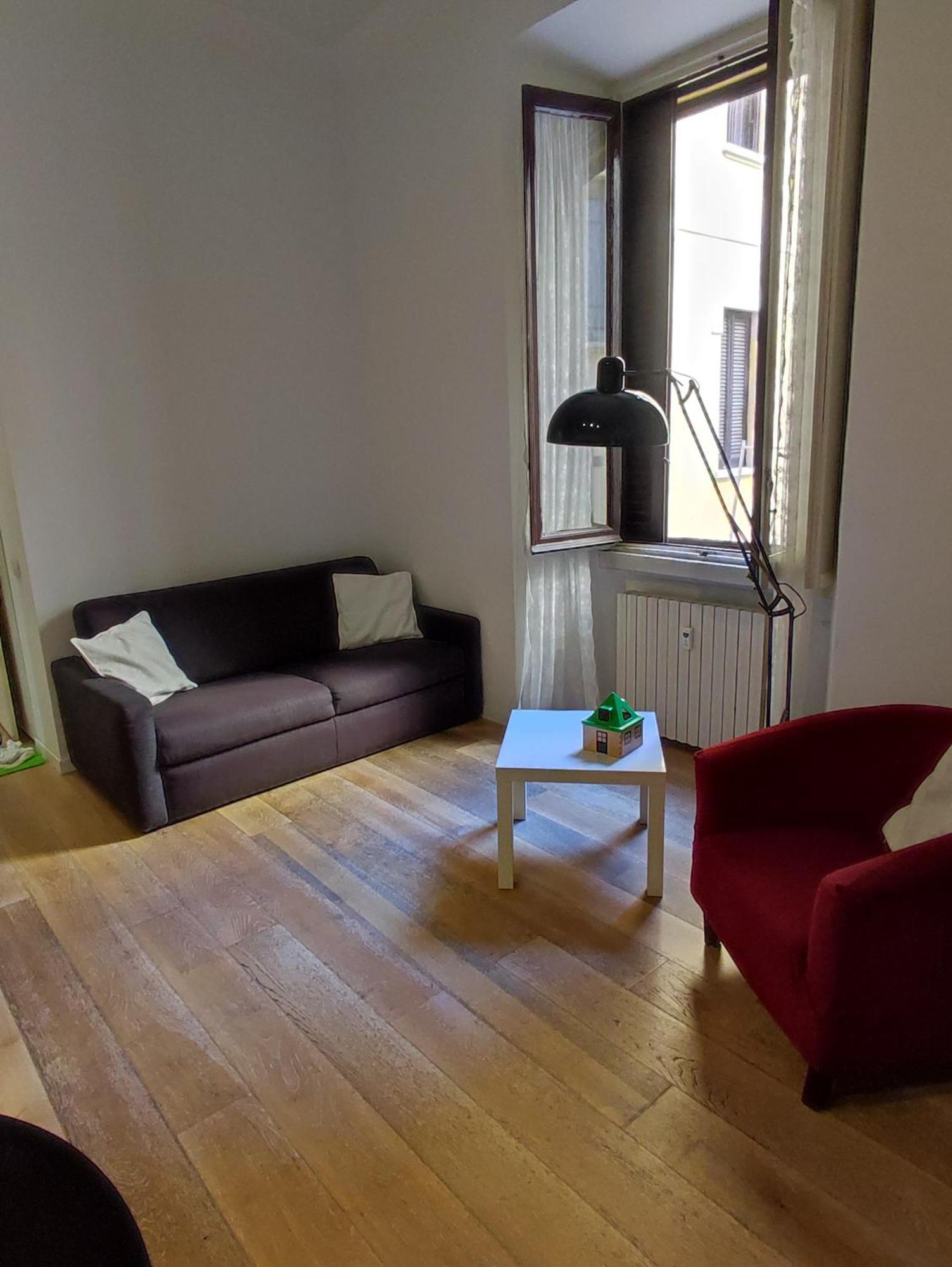 Maria Homes -vitruvio 42 Milan