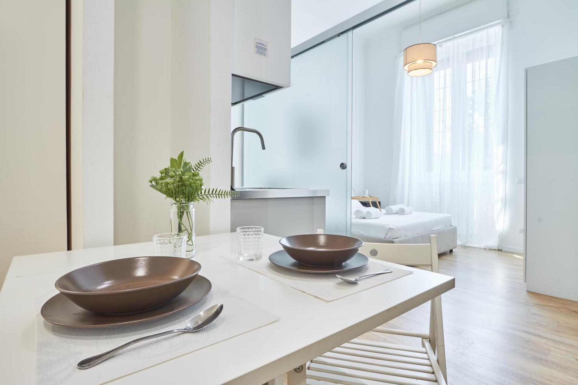 Spacious Flat Close To Fondazione Prada & Metro Apartment *