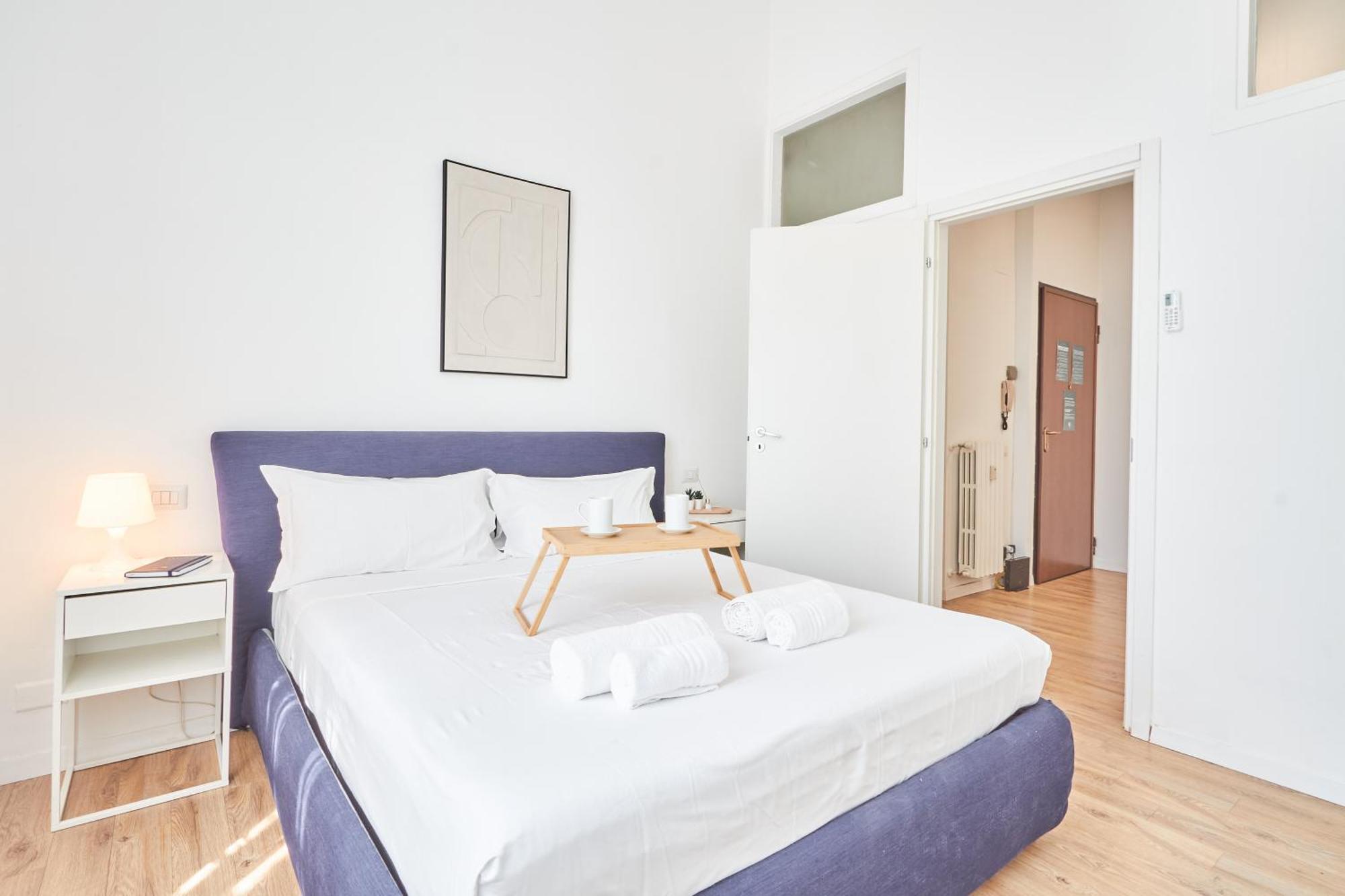Spacious Flat Close To Fondazione Prada & Metro