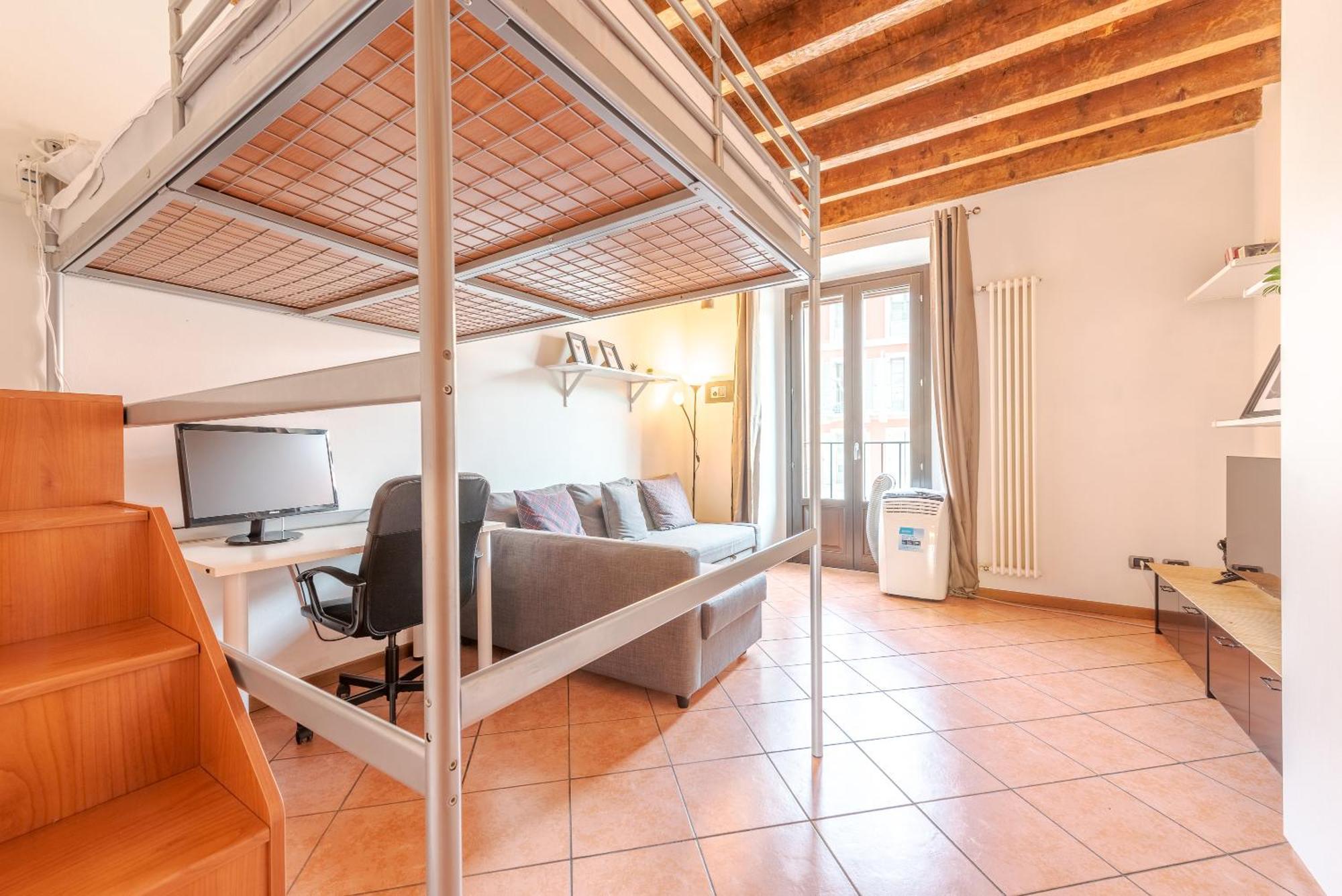 Guest Planet - Rosso - Navigli Area Apartment *