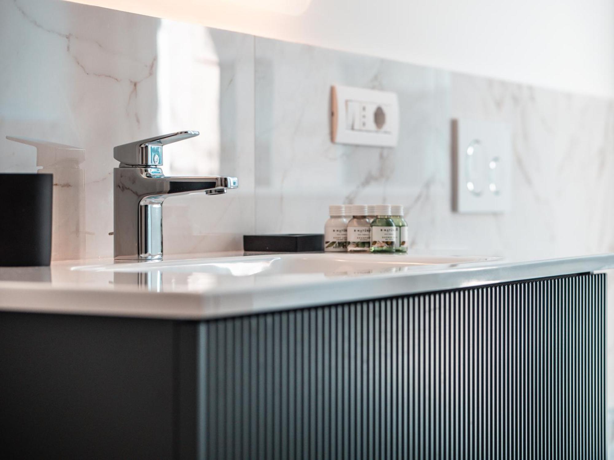 Keys Of Italy - Piazza Vetra Roomy Apartment