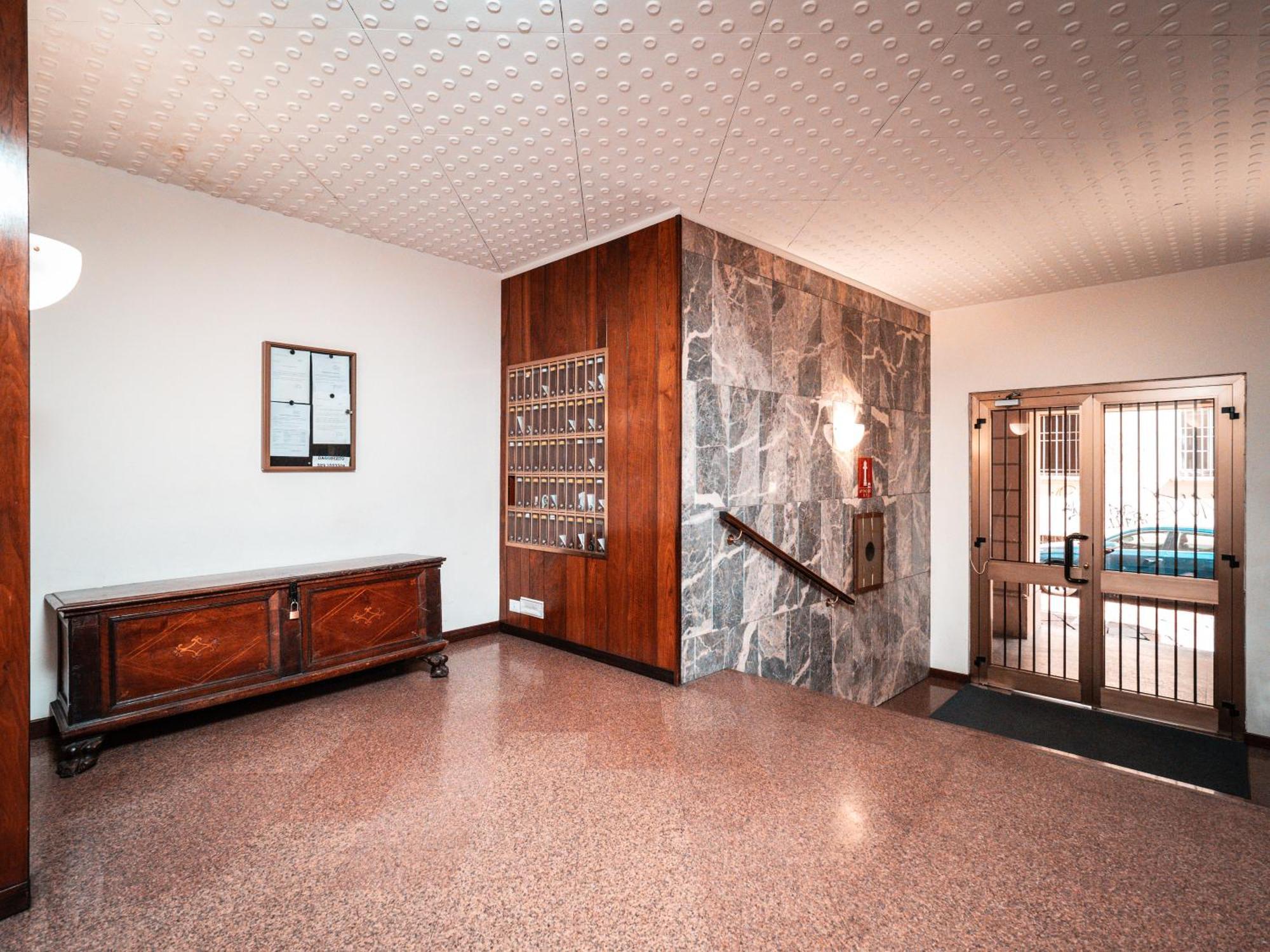 Keys Of Italy - Piazza Vetra Roomy Apartment