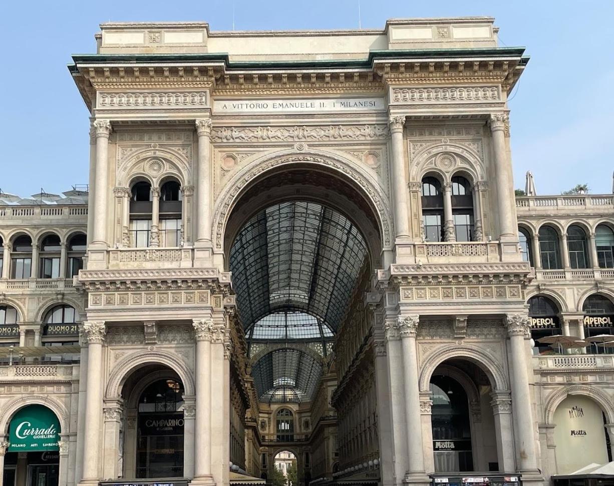 Disciplini A 5 Min Dal Duomo Apartamento Milão