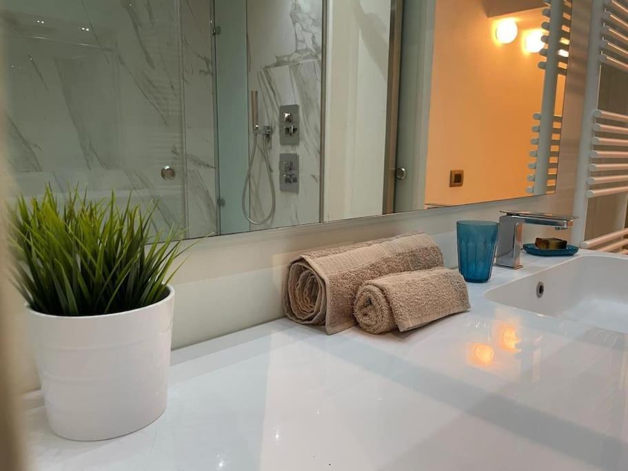Di Pregio In Centro A Apartment Milan