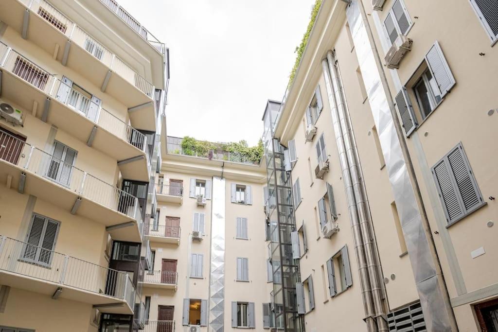 Isola - Strategic Apartamento Milão