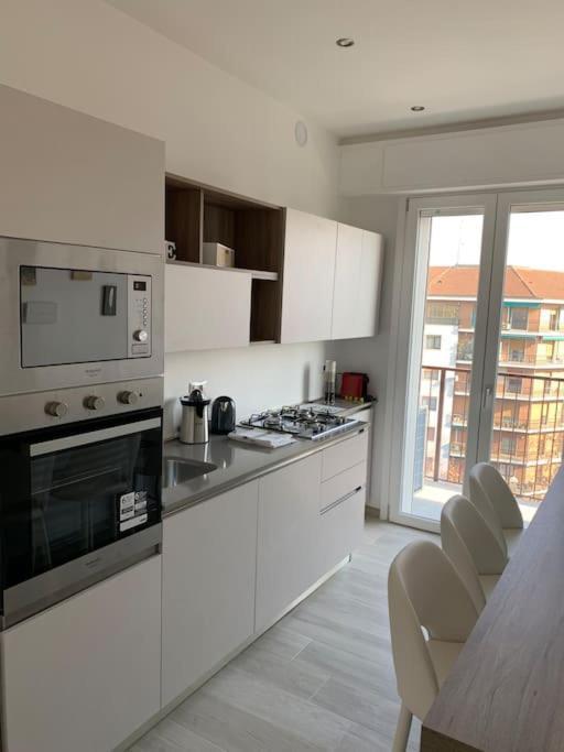 Trilocale Con Vista E Due Bagni Vicino Citylife Apartamento *
