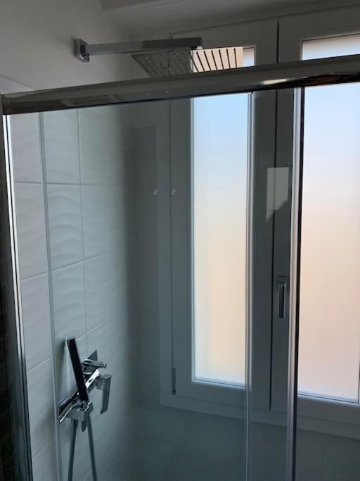 Apartamento Trilocale Con Vista E Due Bagni Vicino Citylife