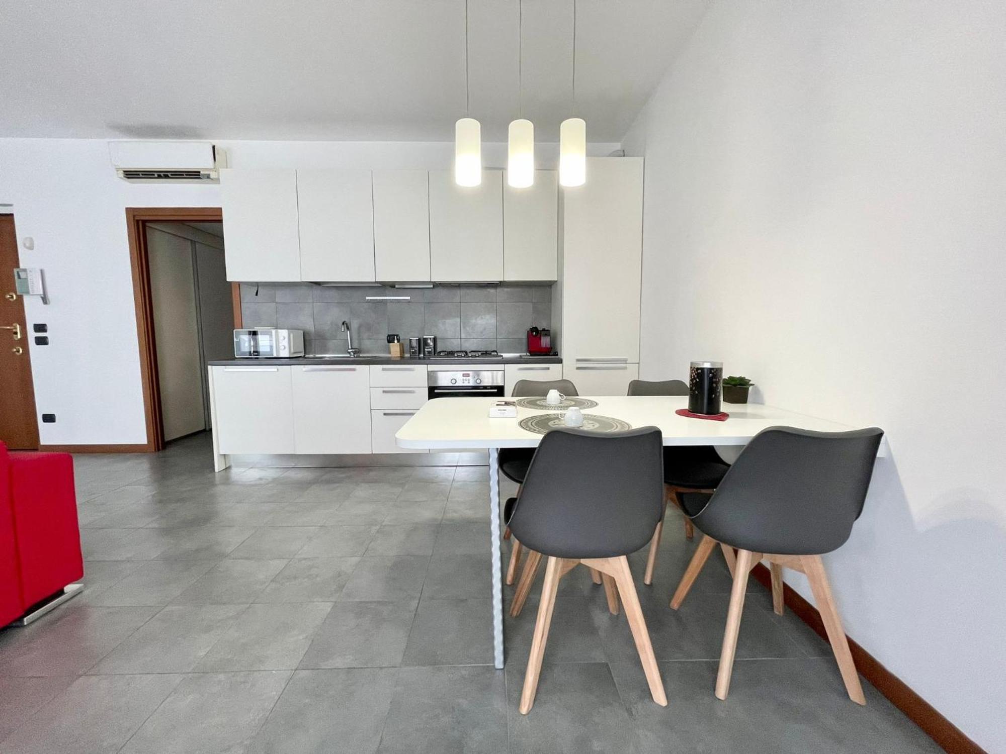 Apartment Santa Giulia Terrace - 15 Mins Center *