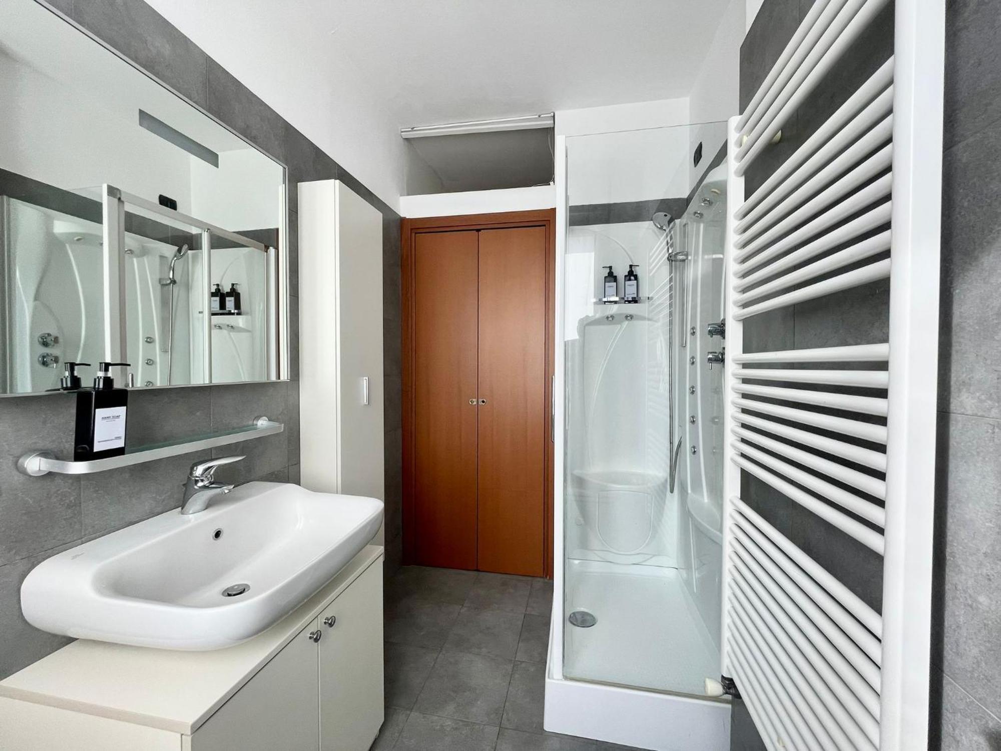 Santa Giulia Terrace - 15 Mins Center Apartment Mailand