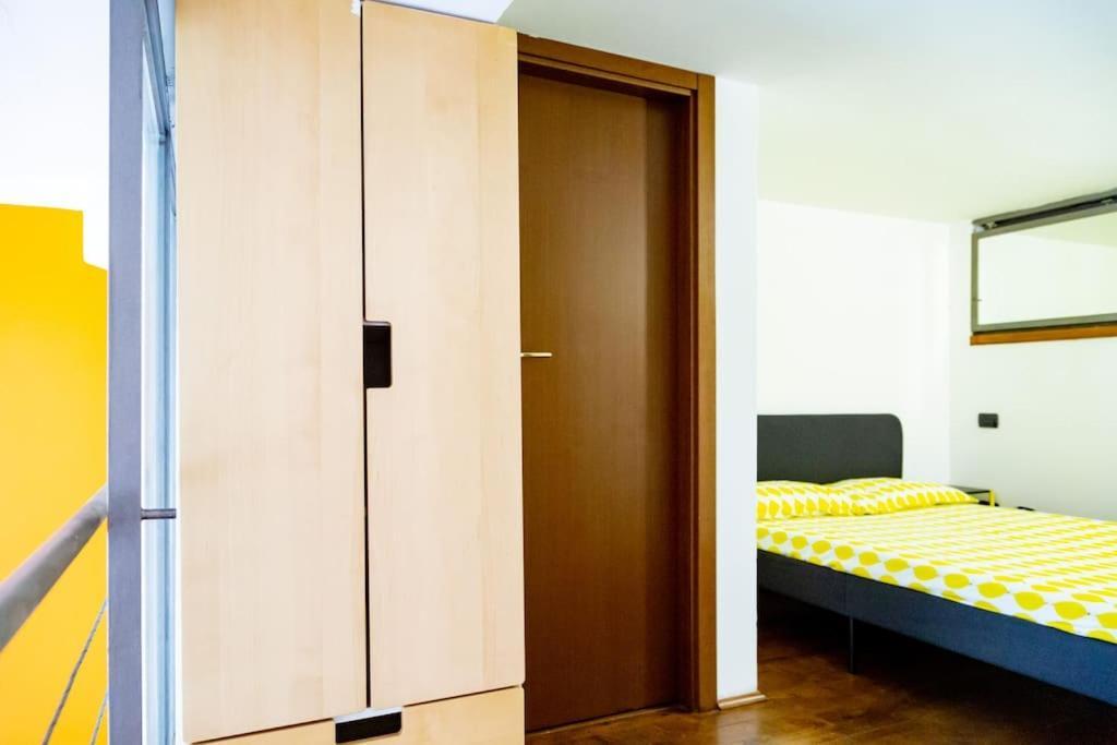 2 Min Da Porta Genova - Elegante Bilocale Milão