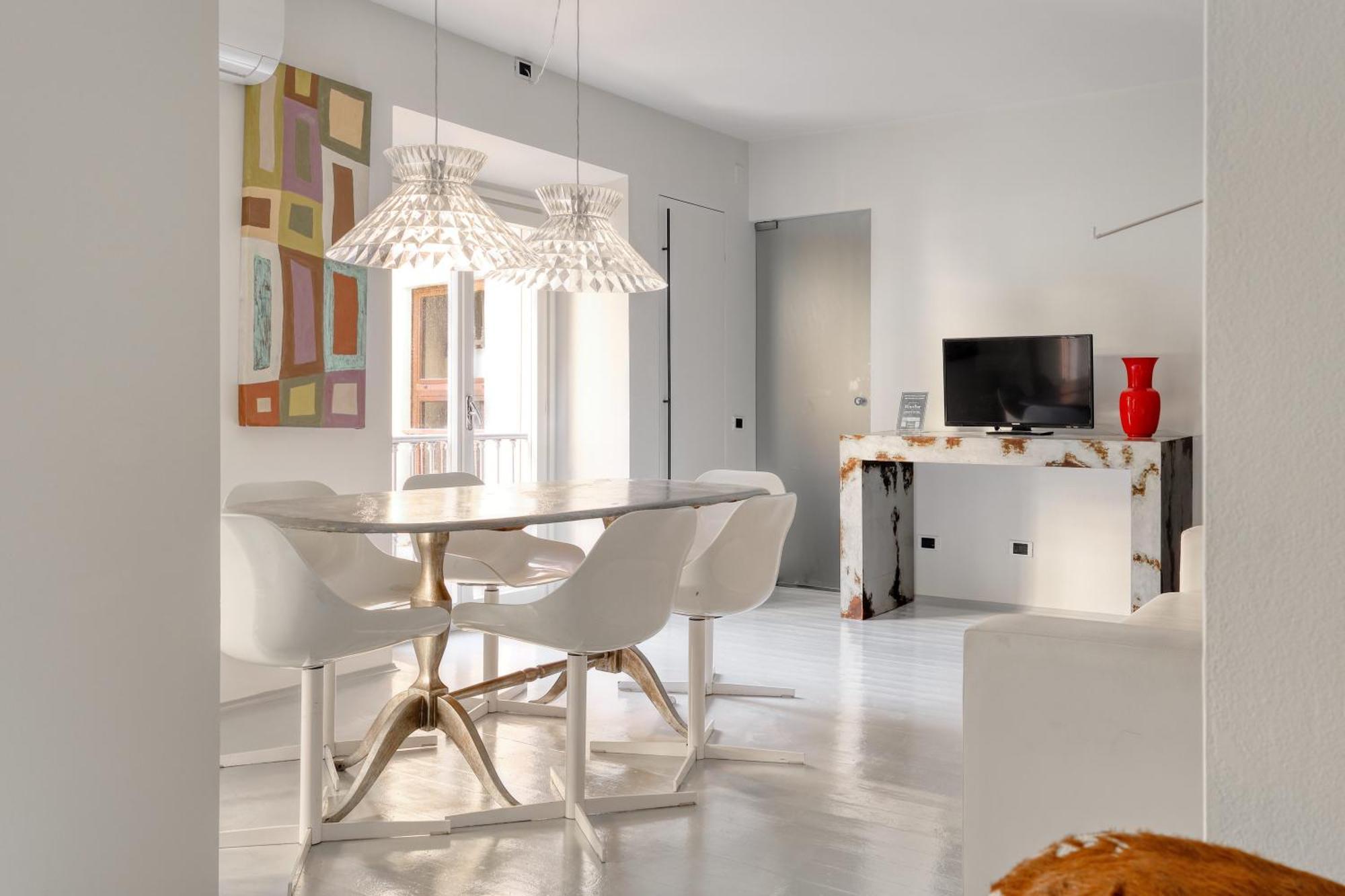Brera - Bright And Cosy 2 Bedrooms Apt- Via Solferino Apartment