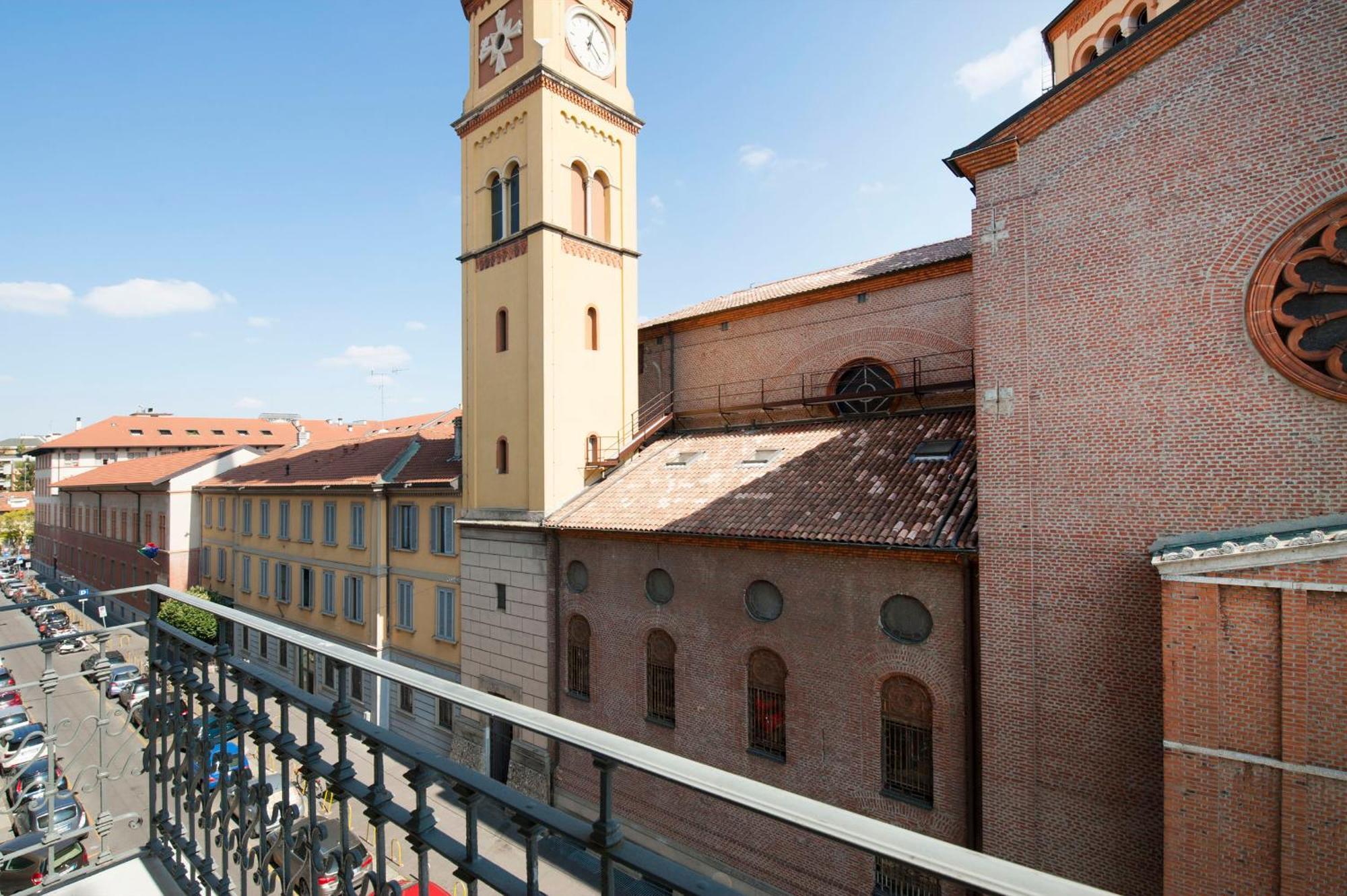Apartment Santa Maria Square View - Family Mailand
