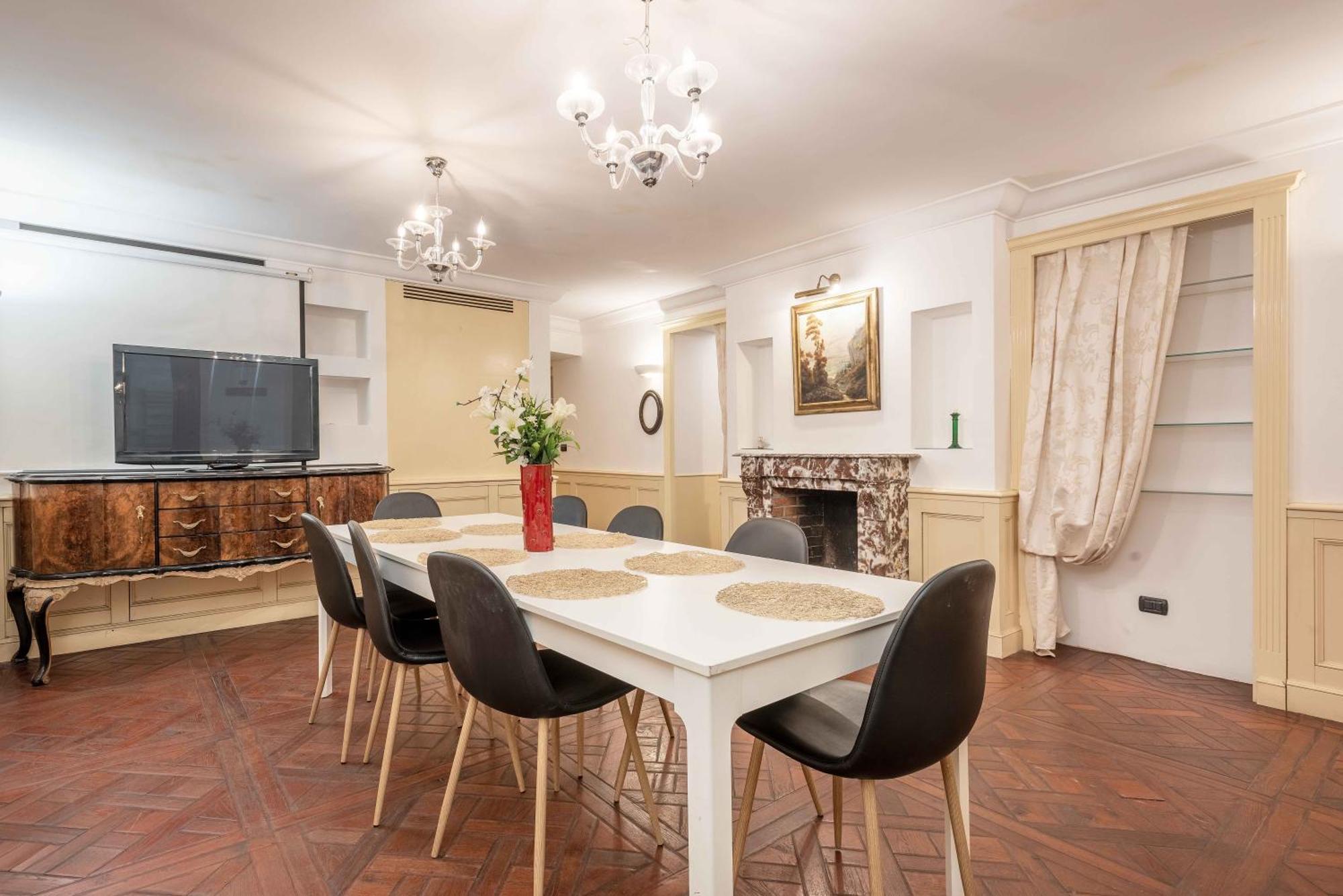Apartment Exclusive 4 Bedrooms Near Duomo Mailand