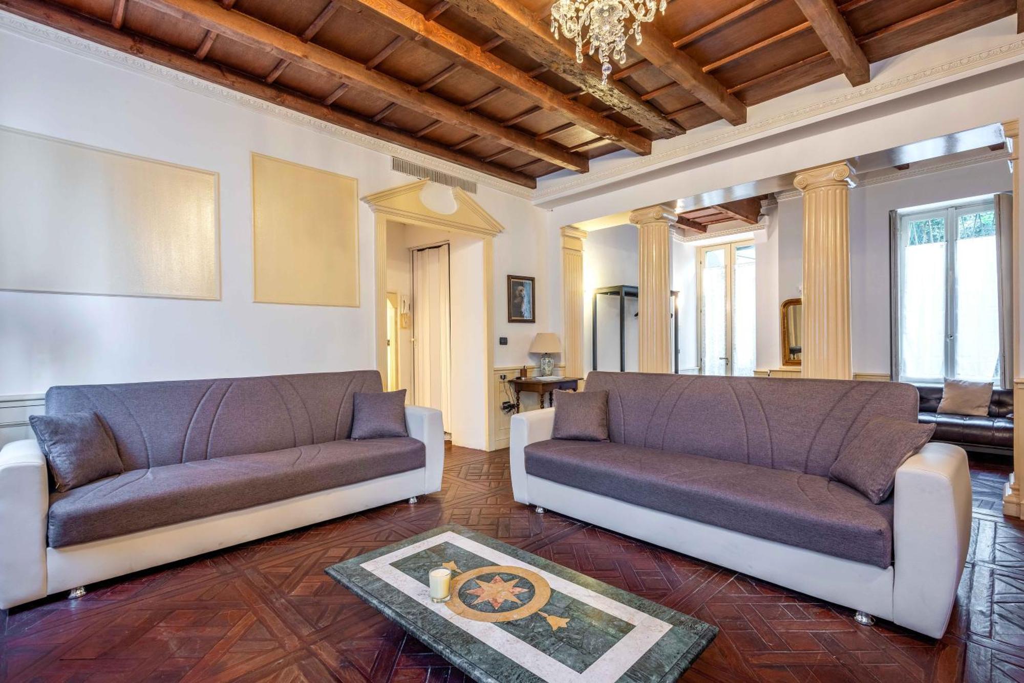 Exclusive 4 Bedrooms Near Duomo * Mailand