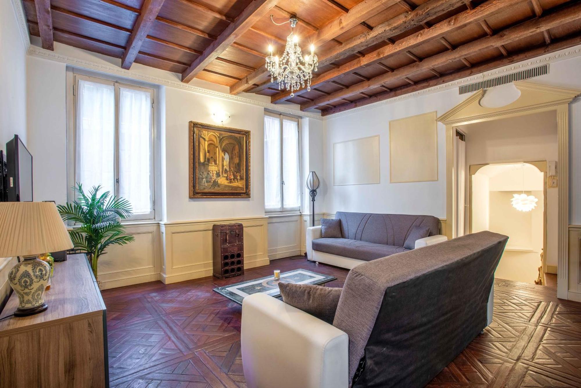 Exclusive 4 Bedrooms Near Duomo *
