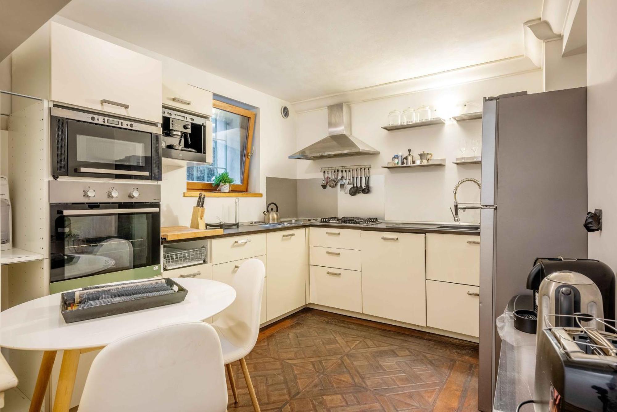 Exclusive 4 Bedrooms Near Duomo Mailand