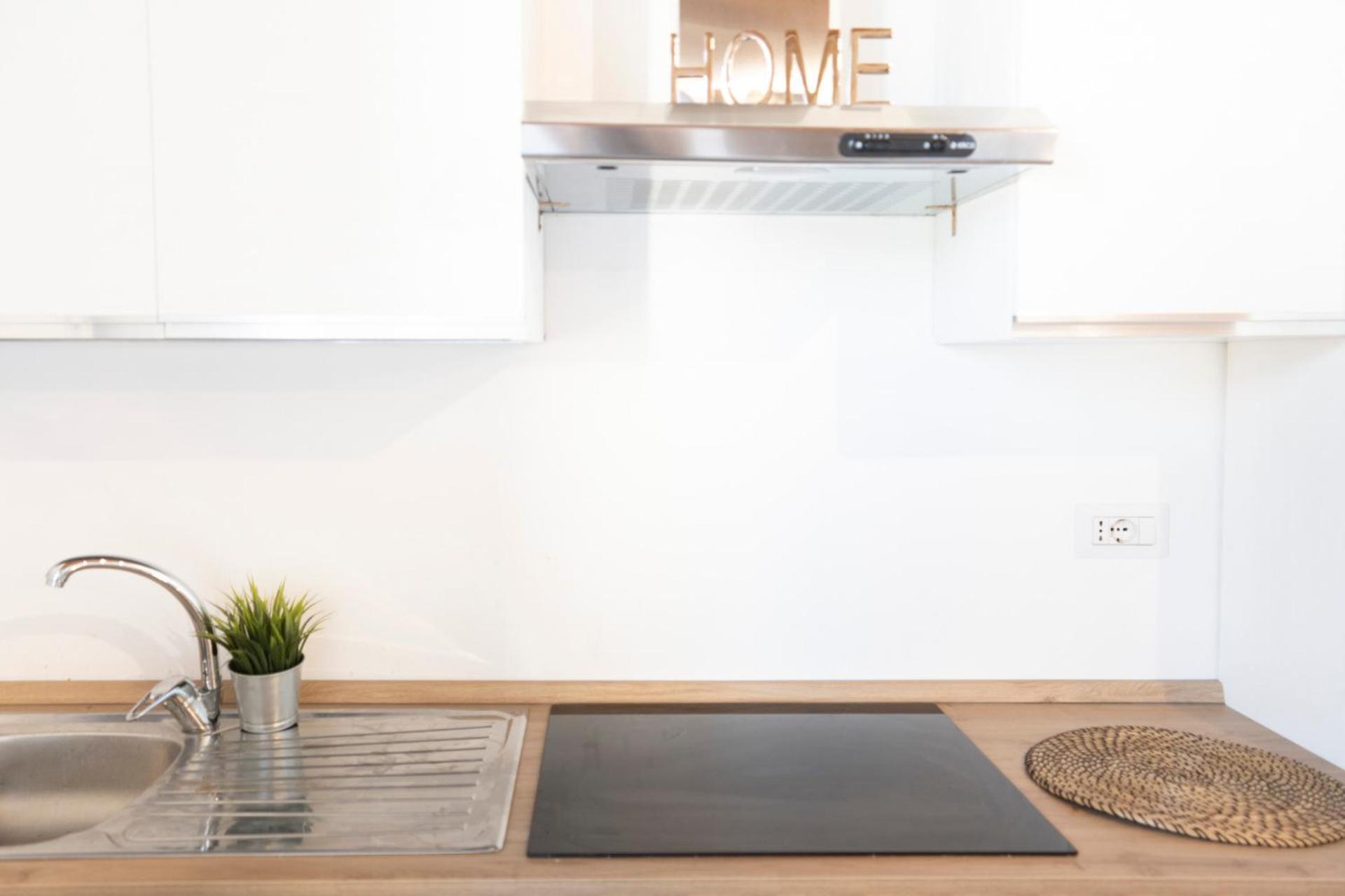 Apartment Mo92 Loreto- Duomo Bright Milan