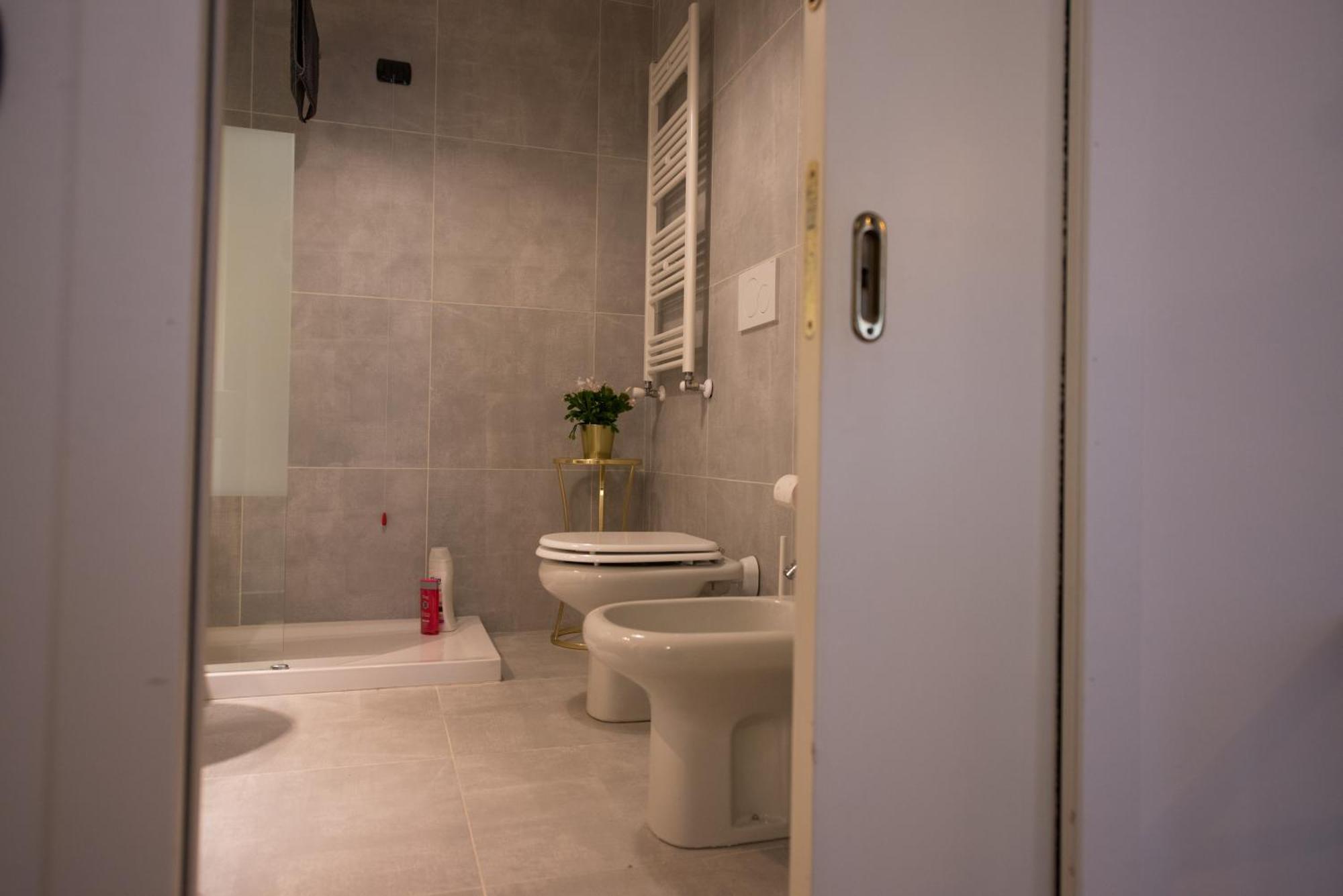 Small Studio 5 Min To The Metro Apartment