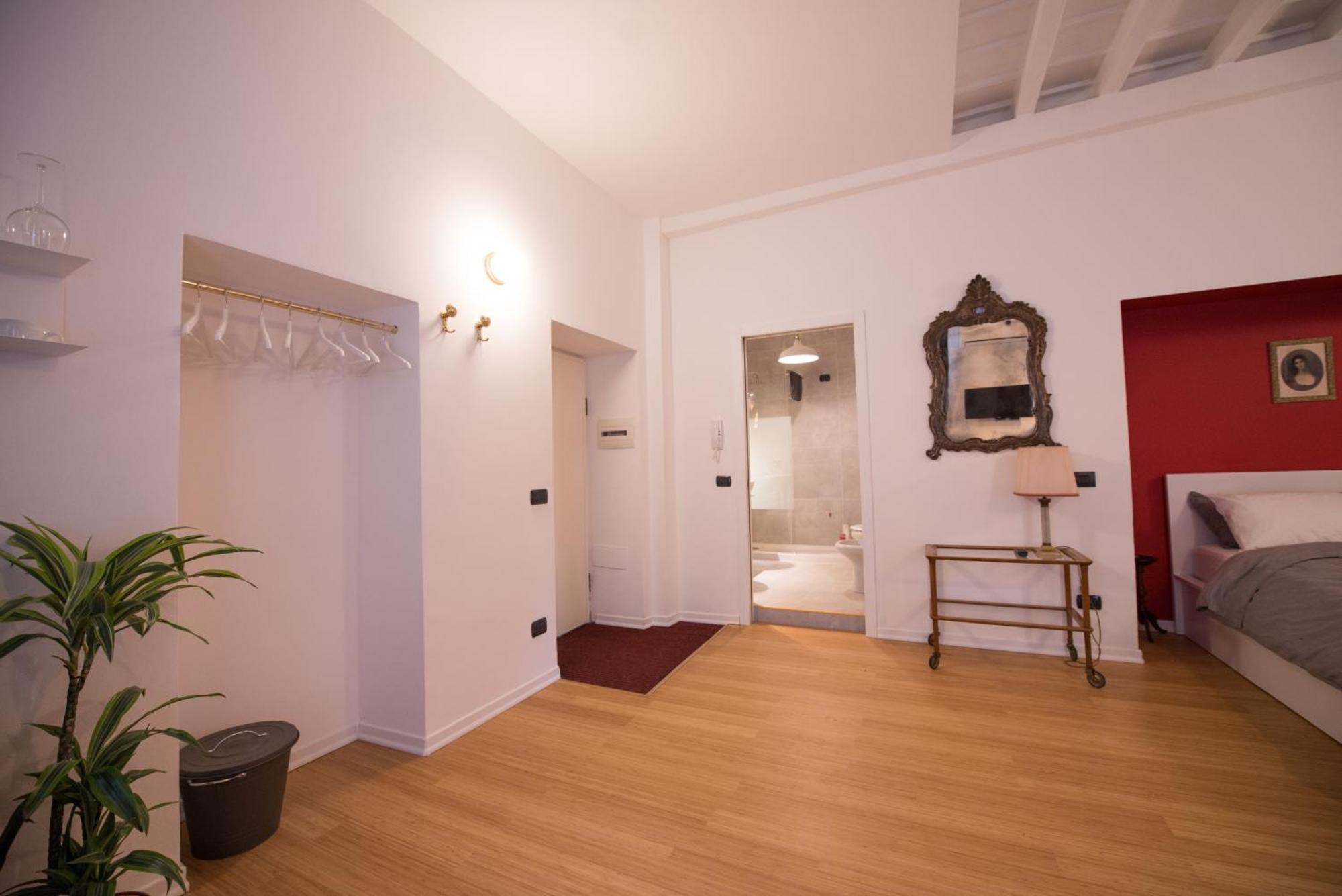 Apartment Small Studio 5 Min To The Metro